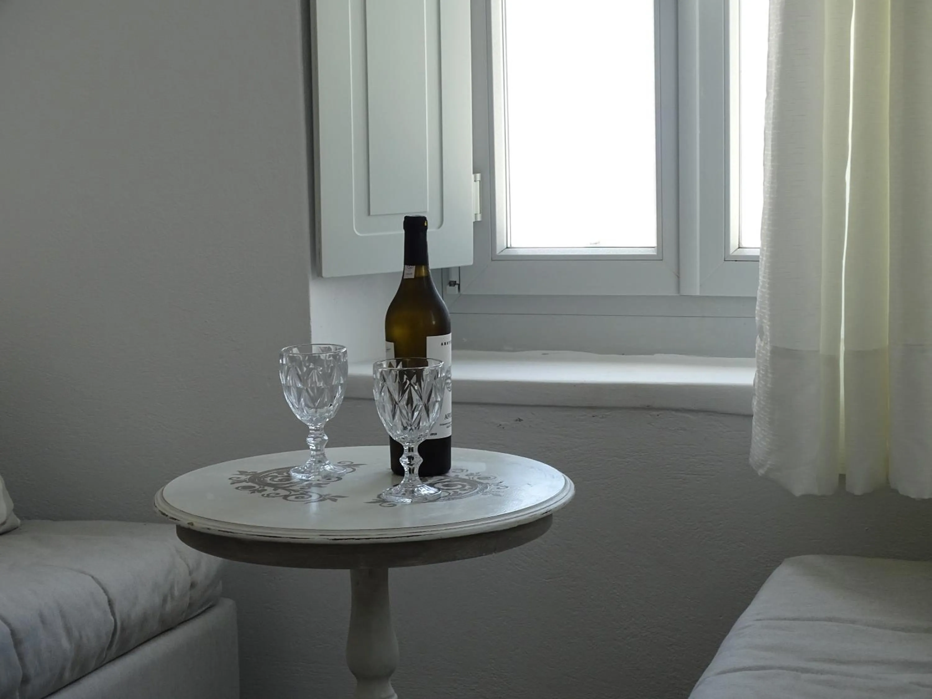 Seating area in NEOKLASSIKO KOUKOULI