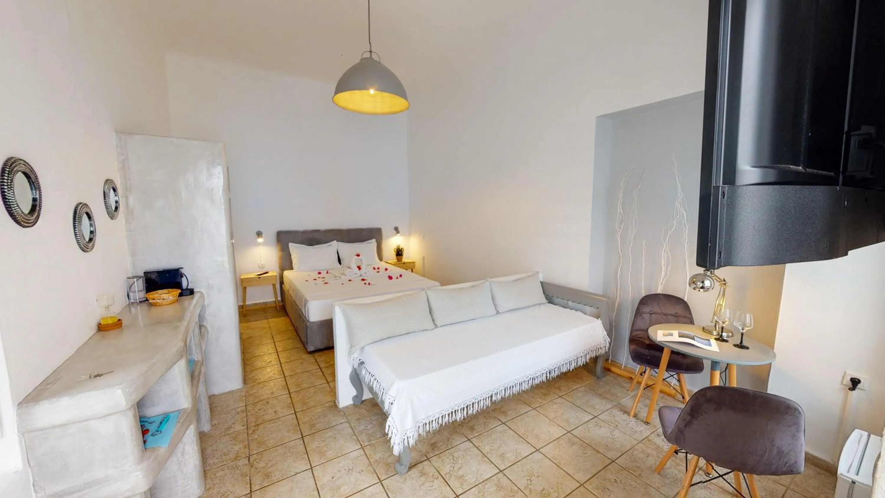 Bedroom in NEOKLASSIKO KOUKOULI