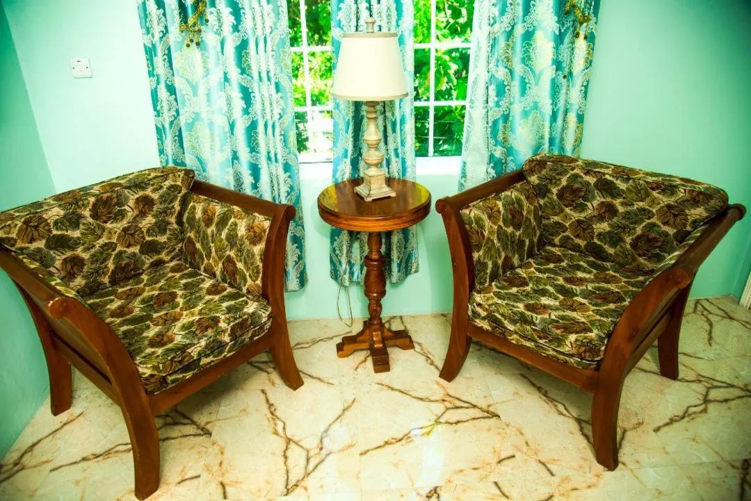 Dela de-Rose Guest House Negril Jamaica