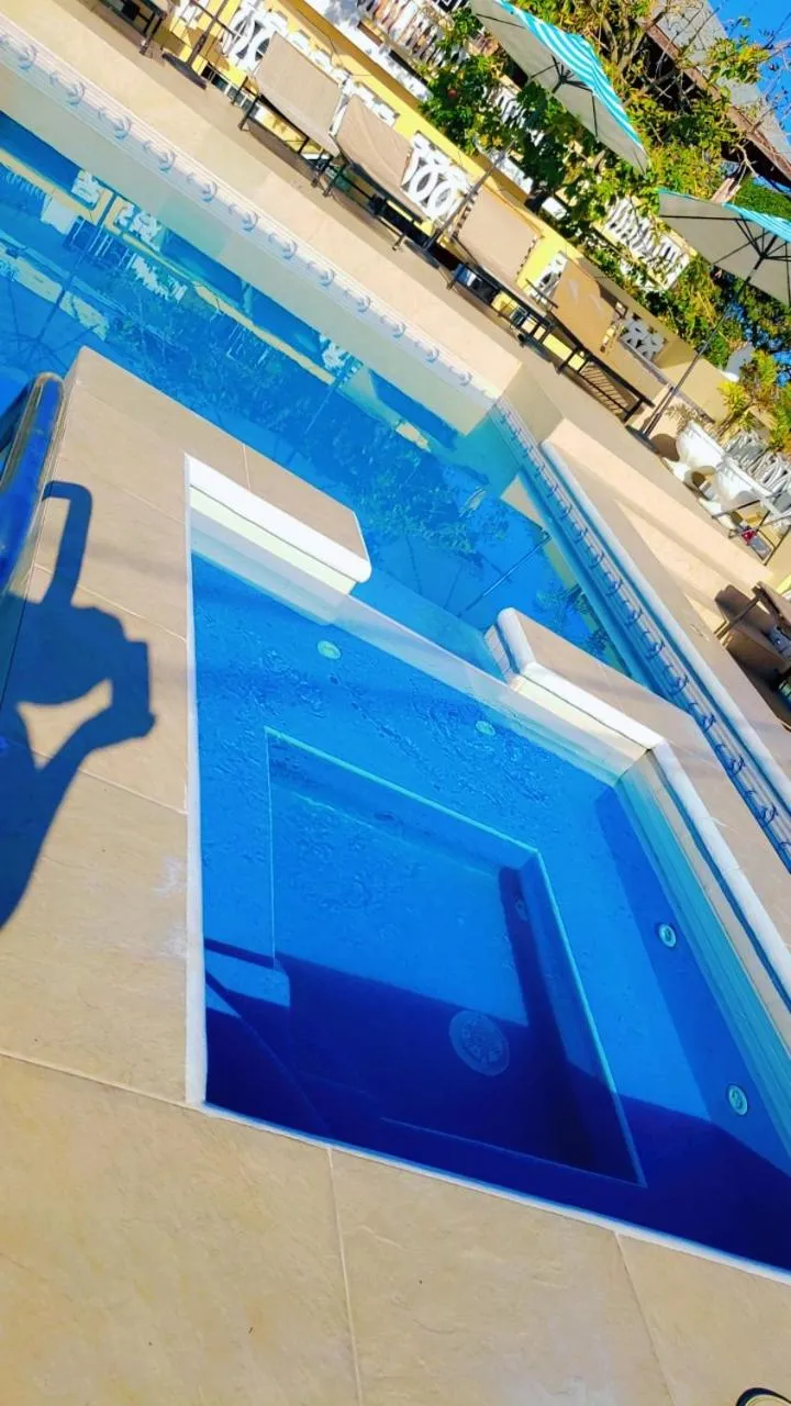 Dela de-Rose Guest House Negril Jamaica