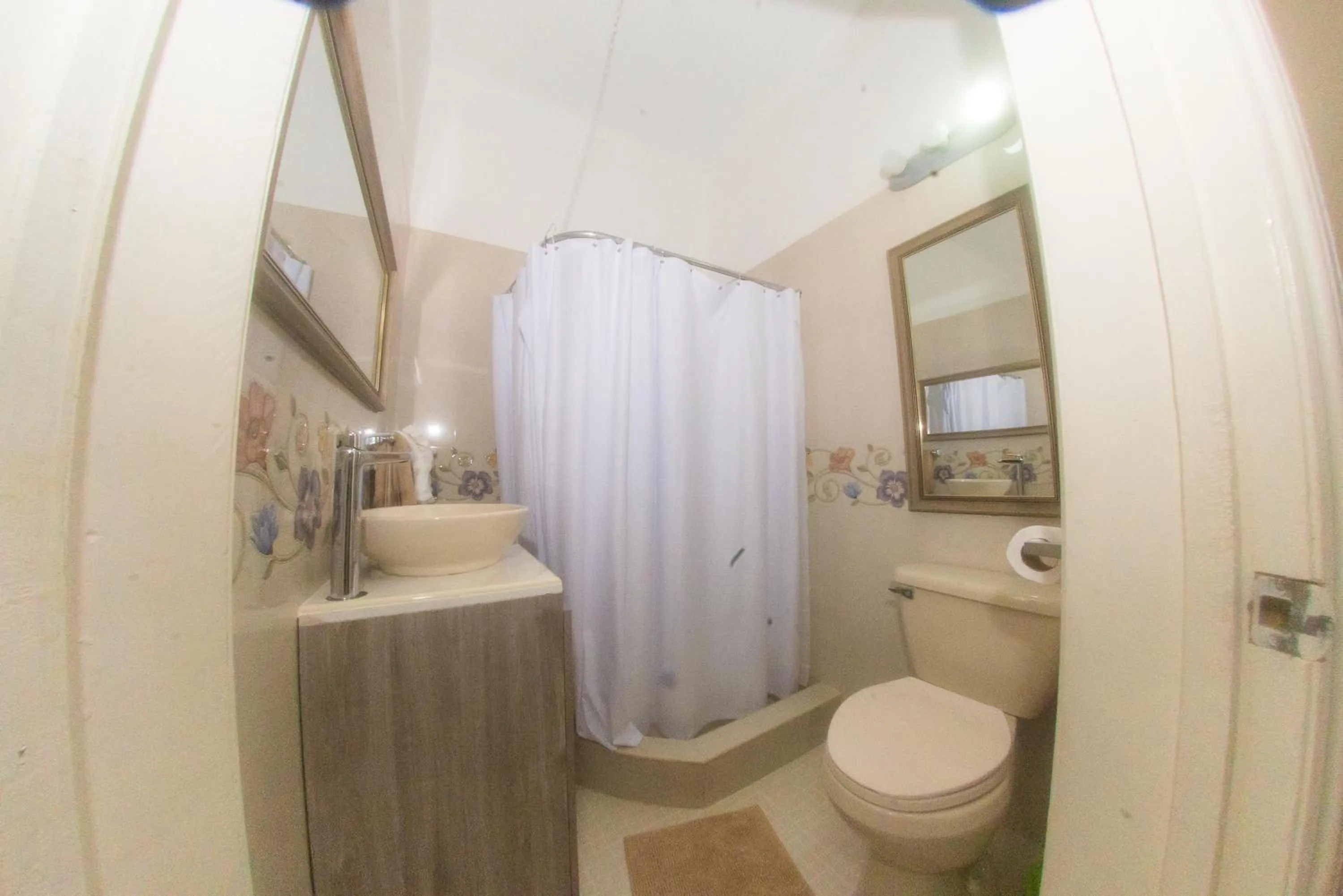 Dela de-Rose Guest House Negril Jamaica