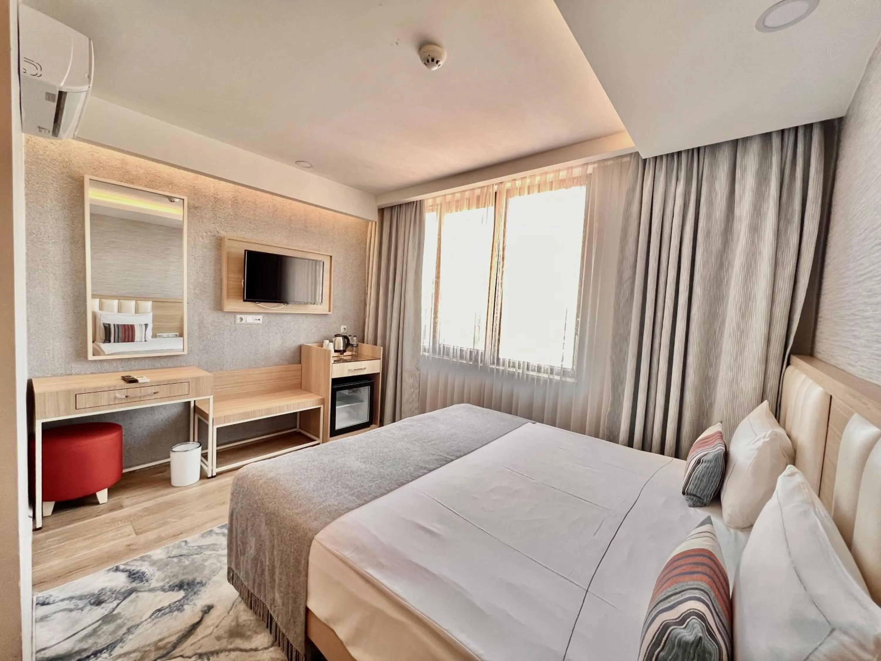 TV and multimedia, Bed in Old Town Point Hotel & Spa Antalya