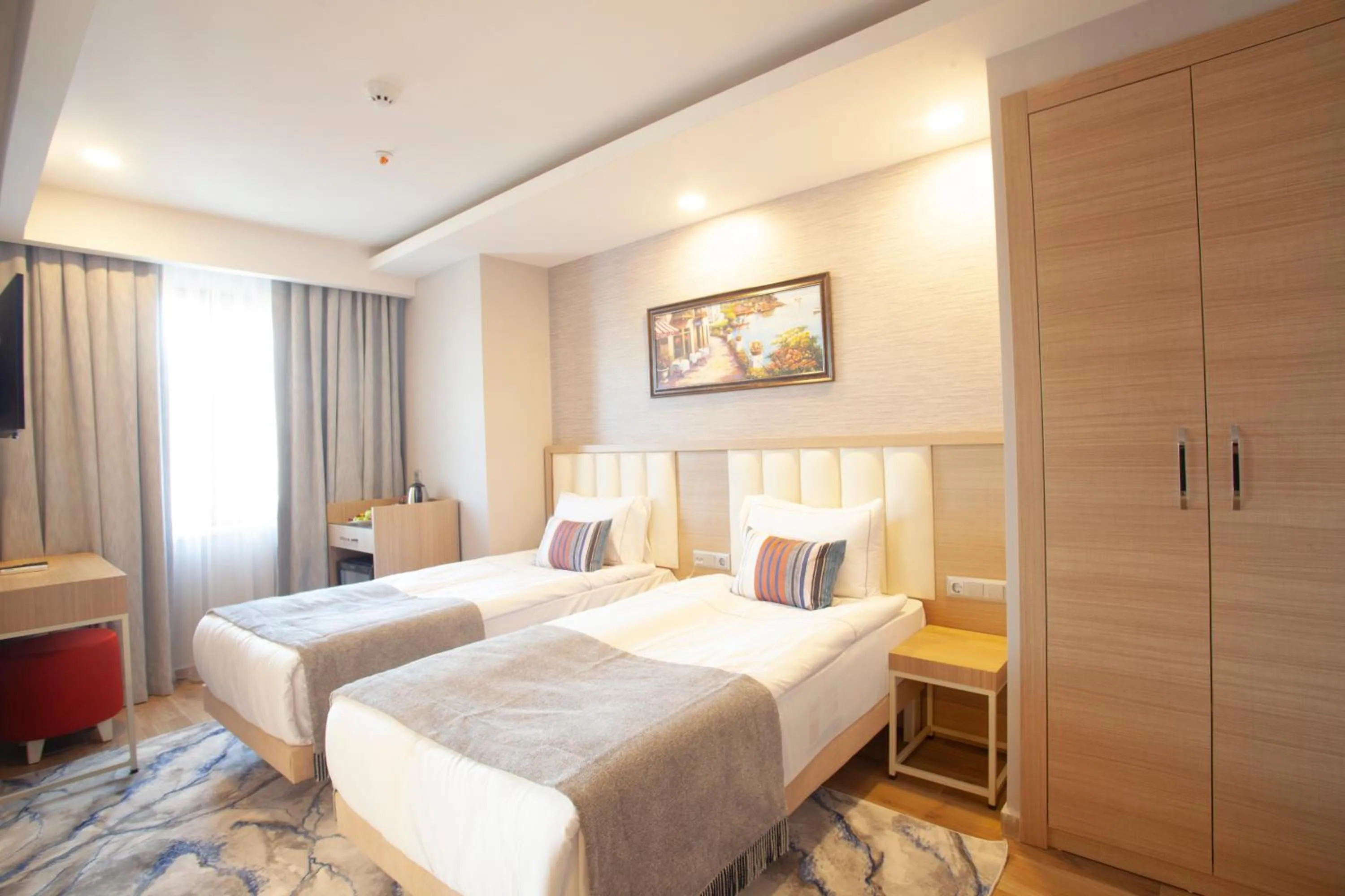 Photo of the whole room, Bed in Old Town Point Hotel & Spa Antalya