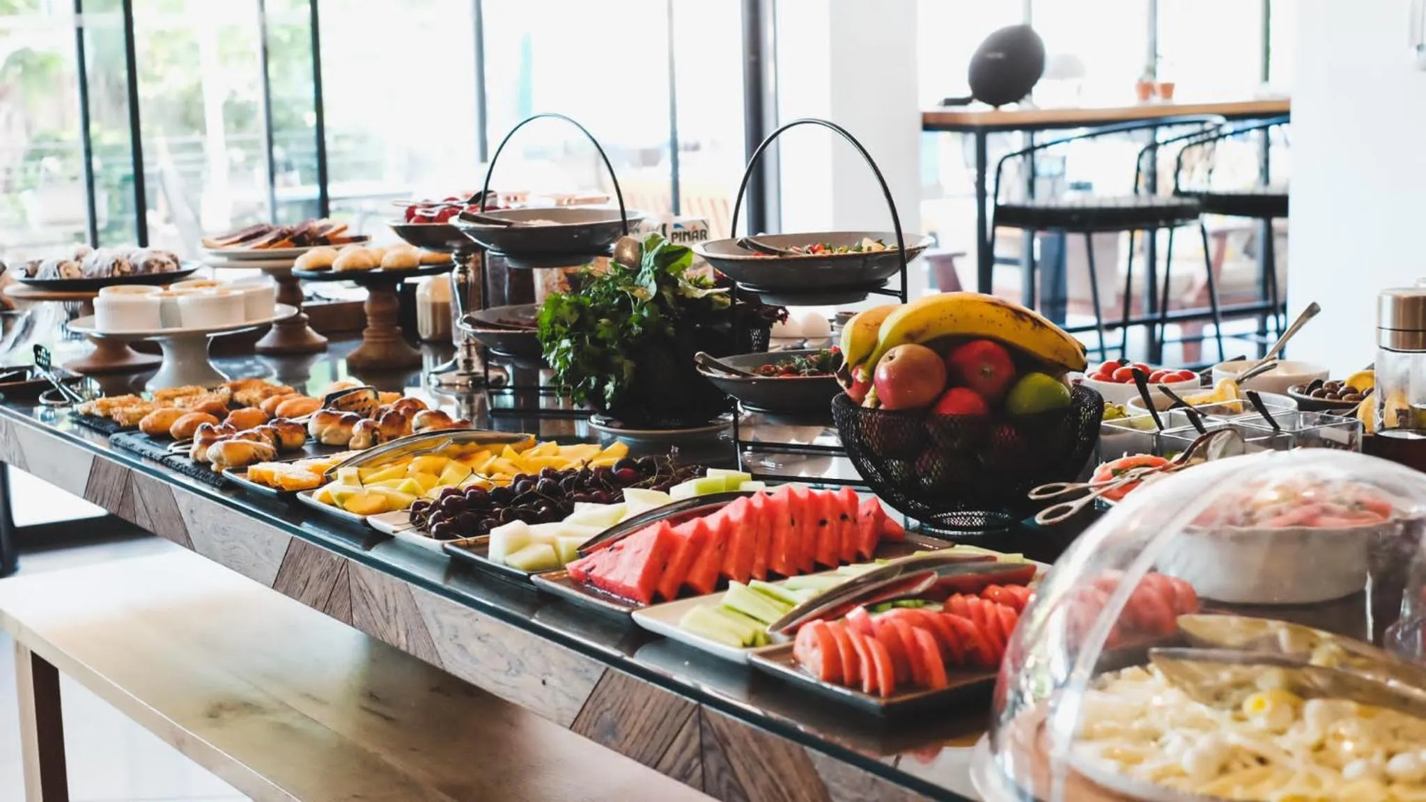 Restaurant/places to eat in Payava Hotel by True Blue