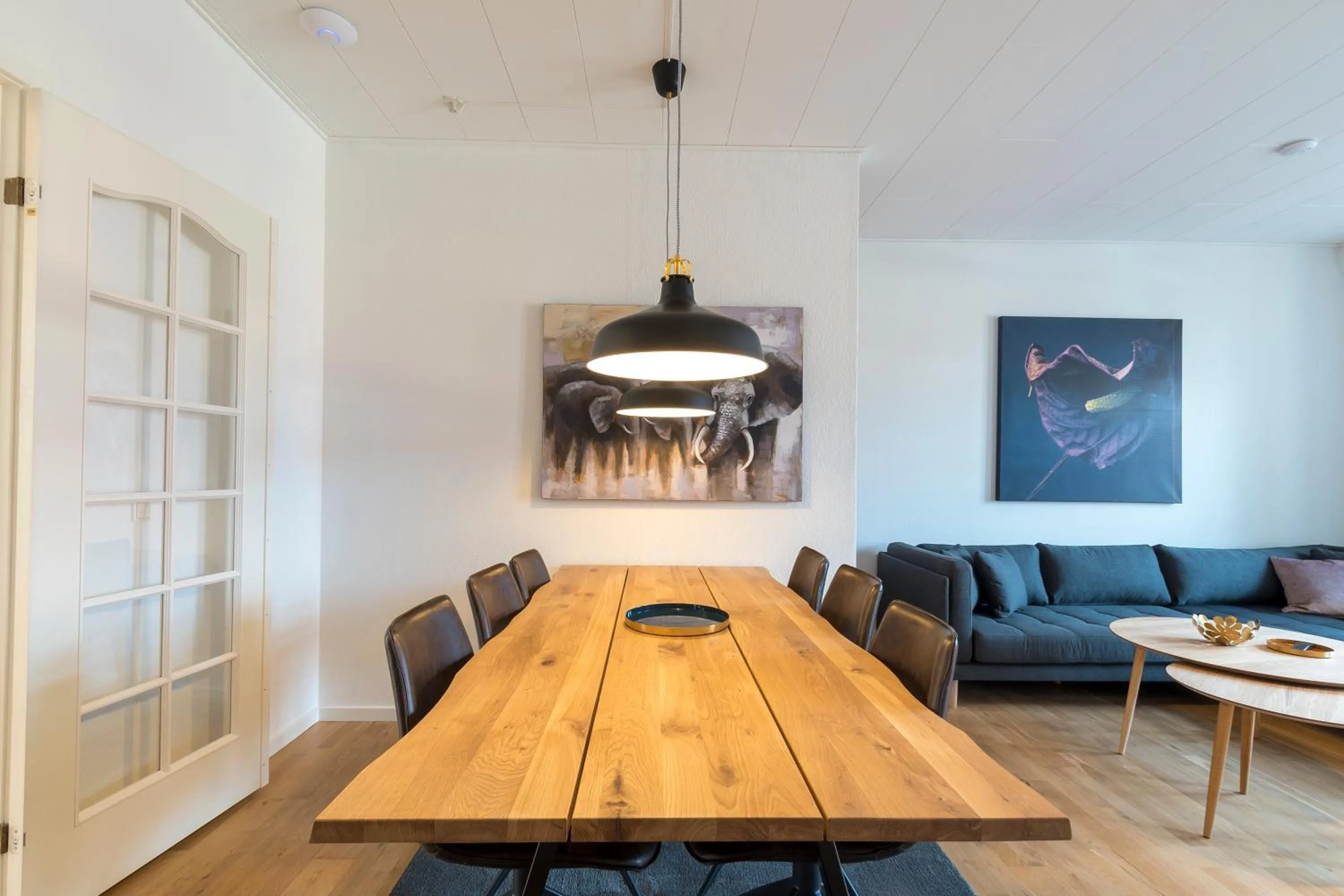 Seating area in City Center Penthouse