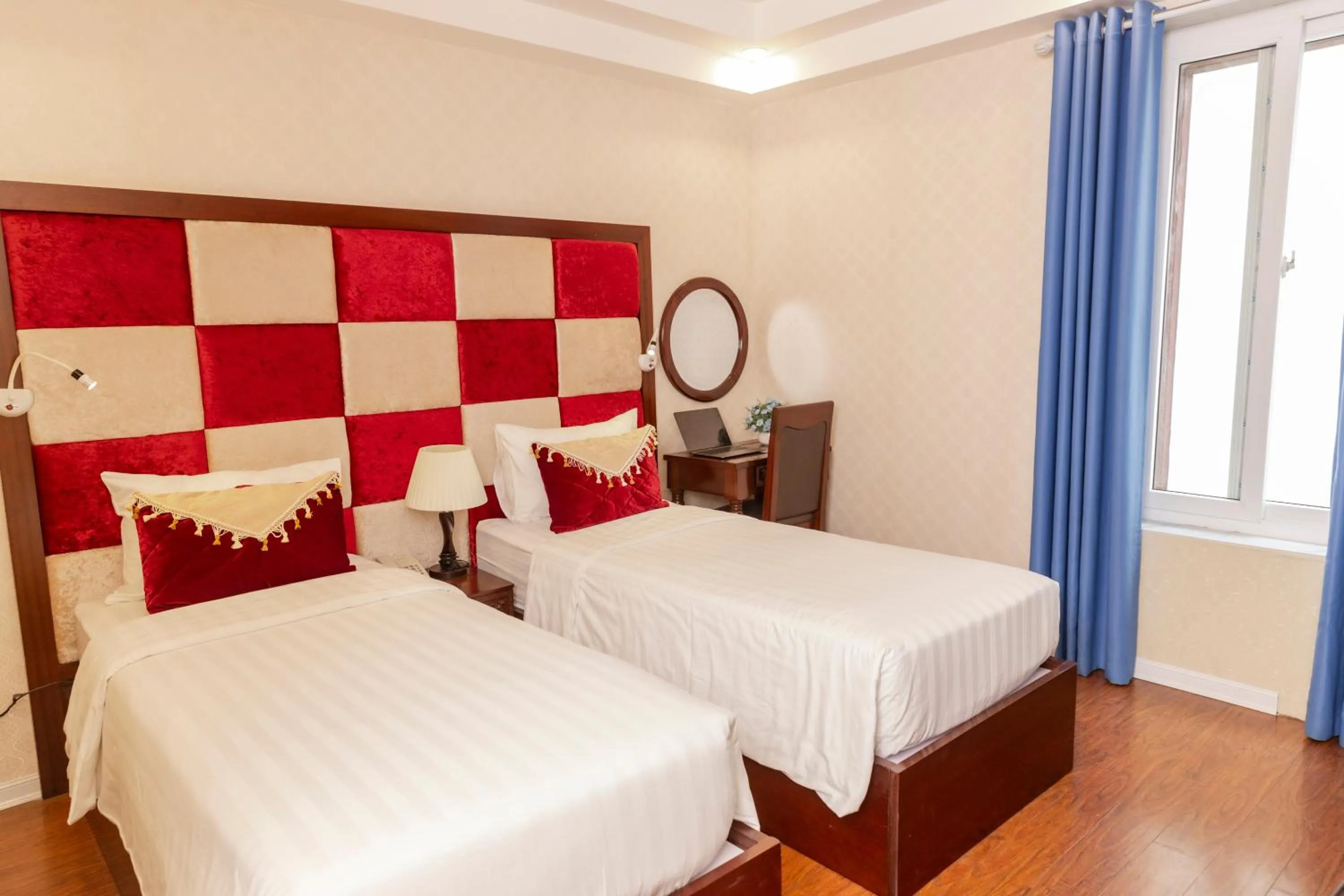 Photo of the whole room, Bed in Hanoi City Backpackers Hostel