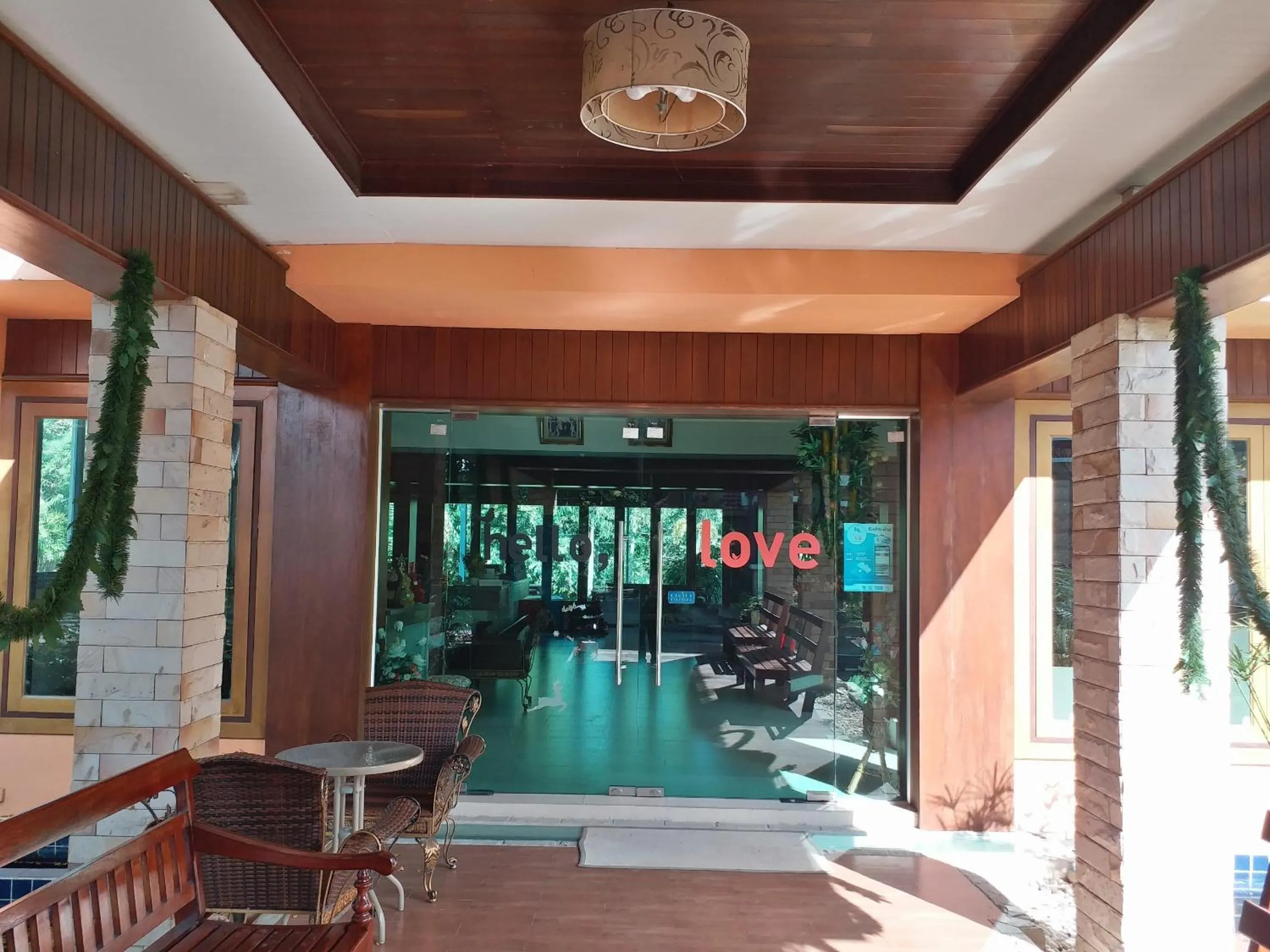 Facade/entrance in Sand Paisan Resort