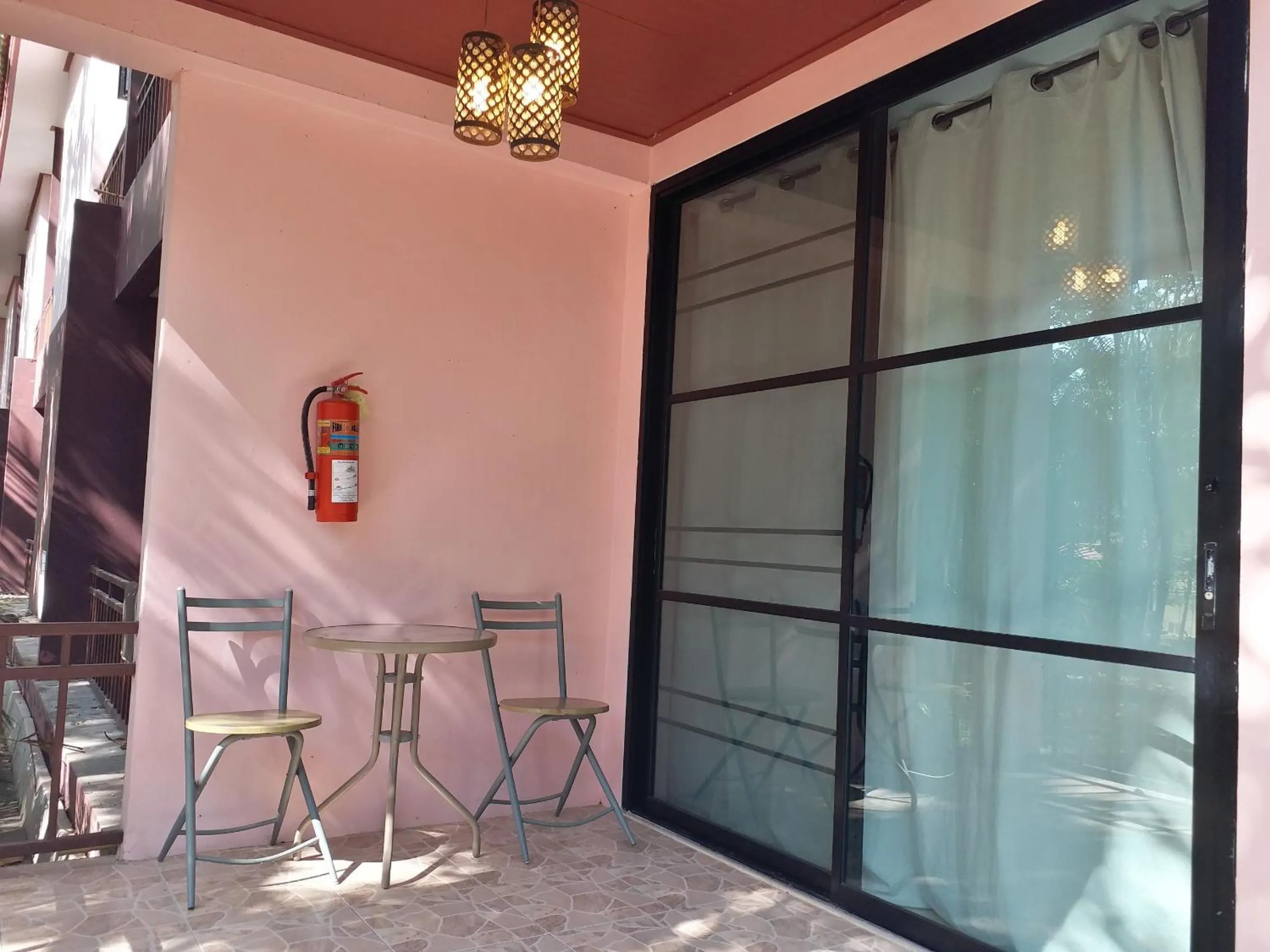 Facade/entrance in Sand Paisan Resort