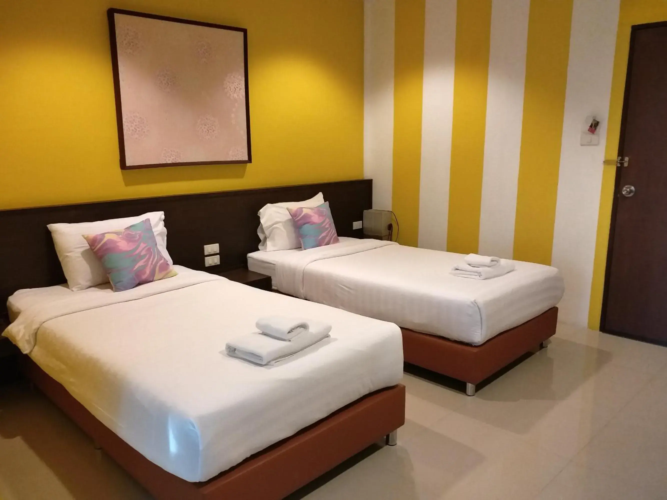 Superior Twin Room in Sand Paisan Resort Superior Twin Room in Sand Paisan Resort