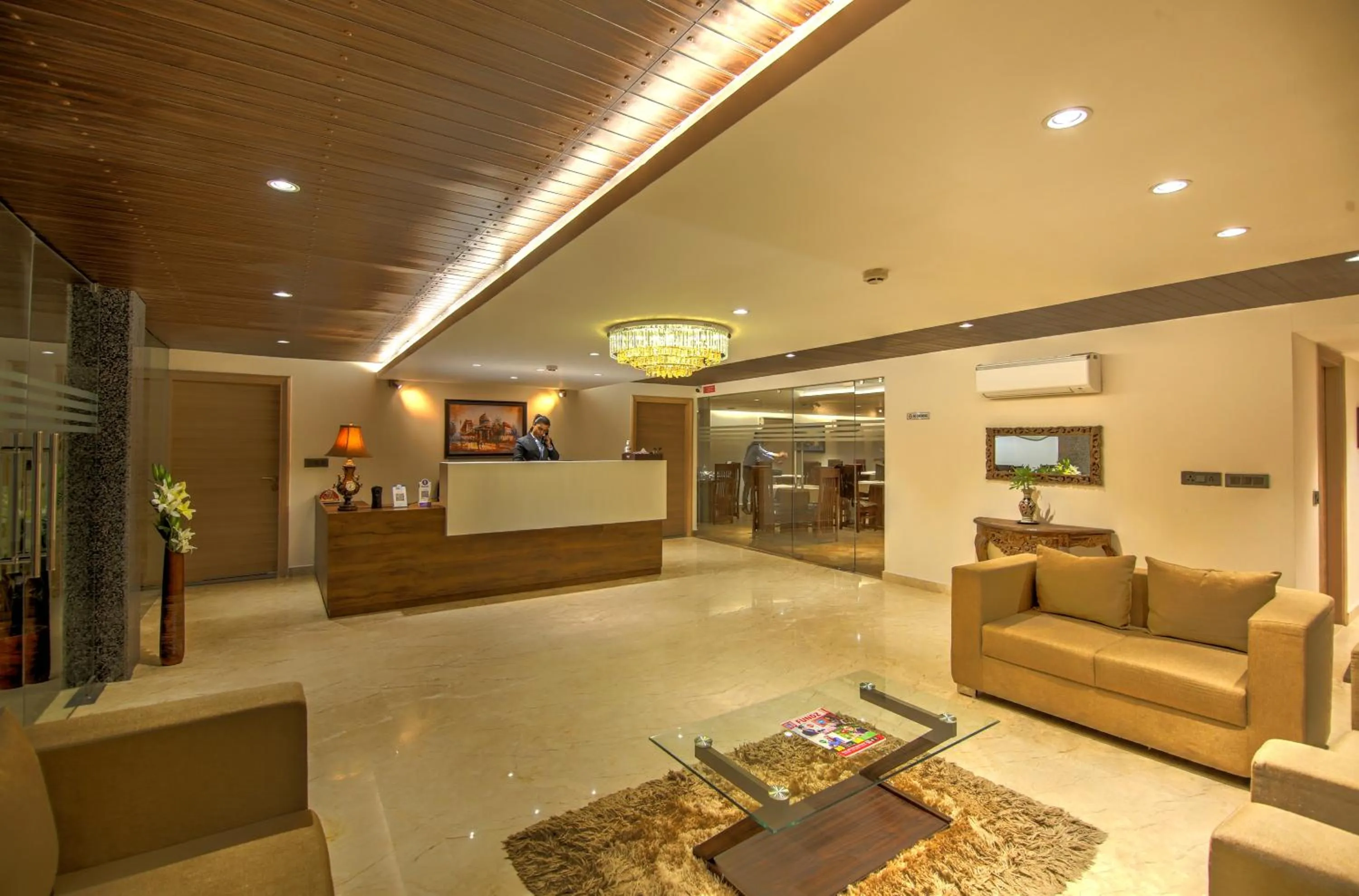 Lobby or reception in Hotel 91 Huda City Centre