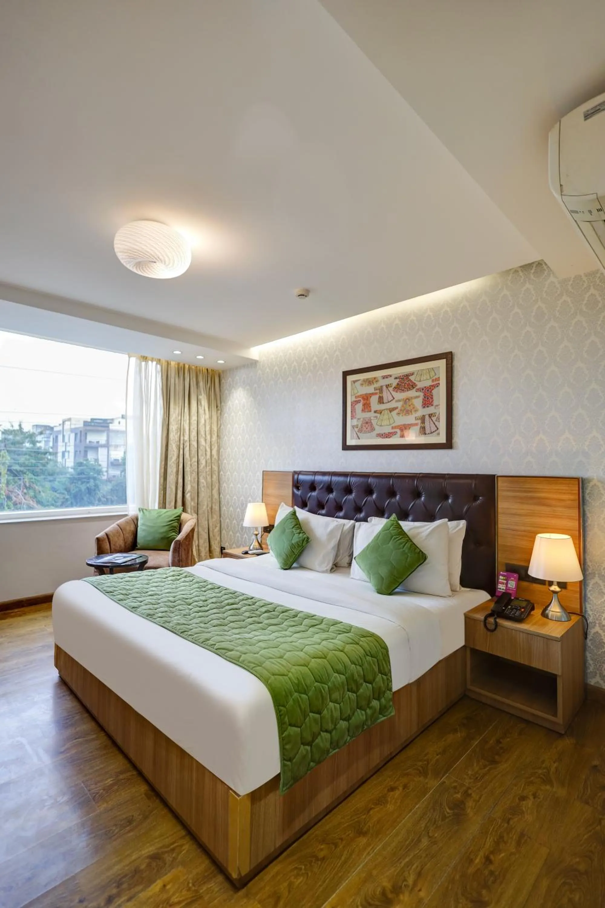 Bed in Hotel 91 Huda City Centre