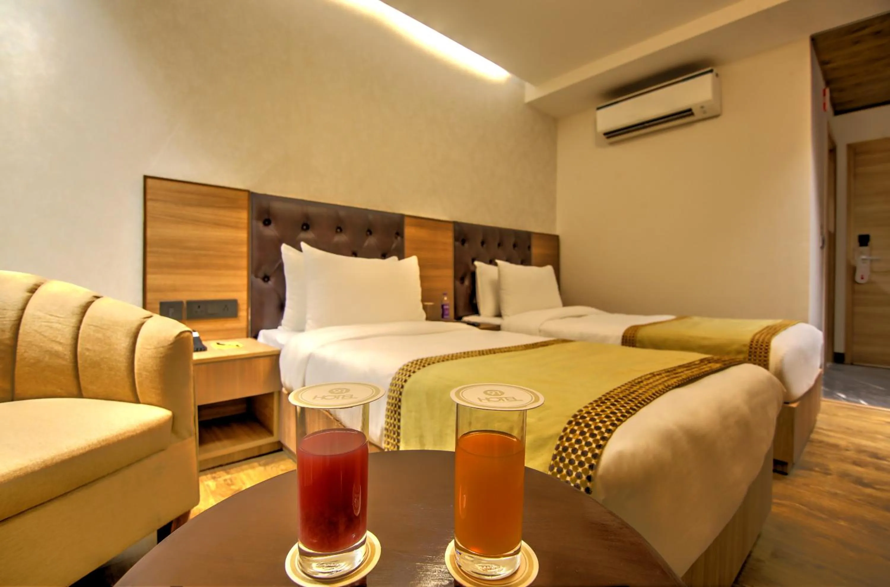 Bed in Hotel 91 Huda City Centre