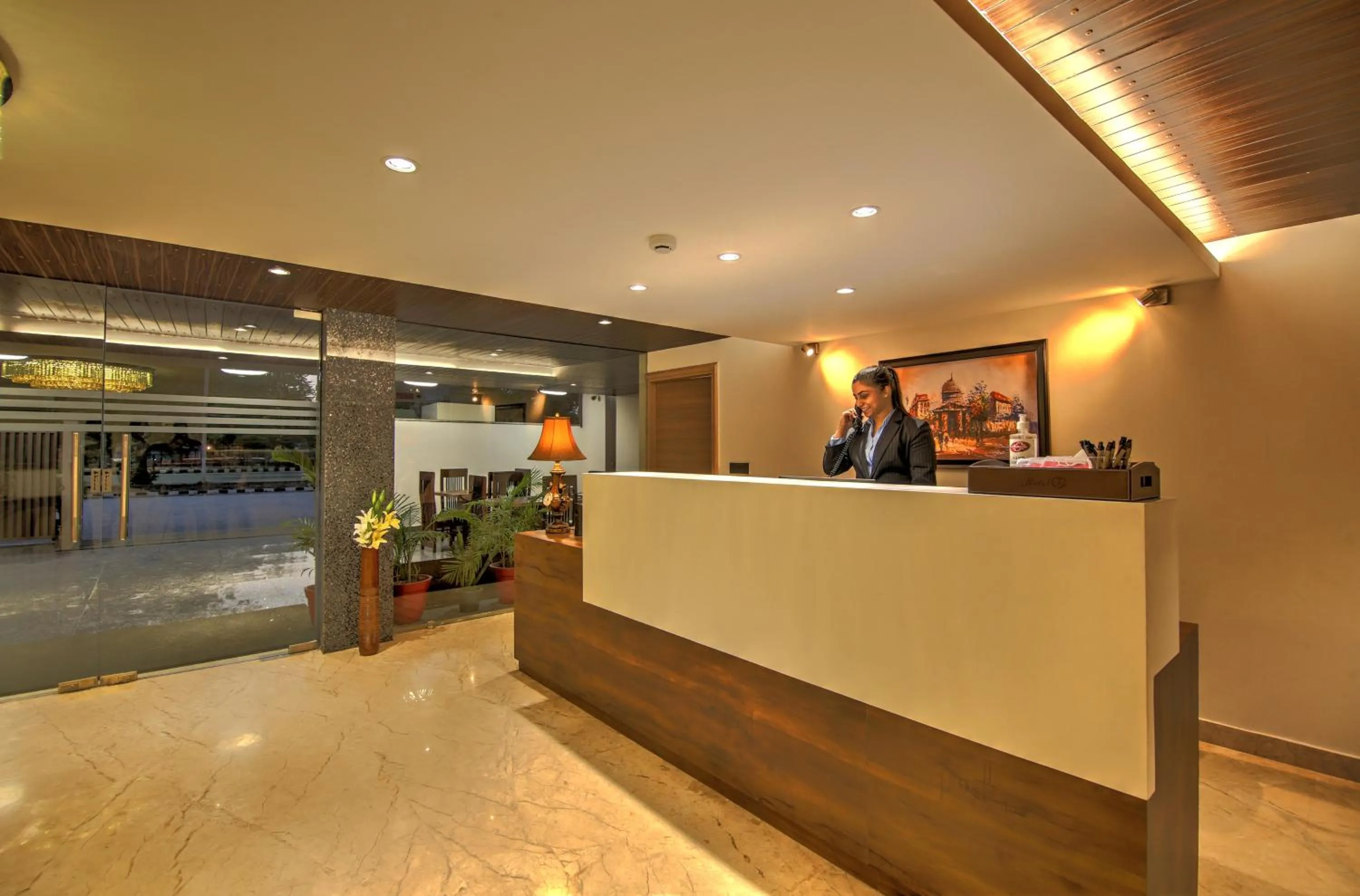 Lobby or reception in Hotel 91 Huda City Centre