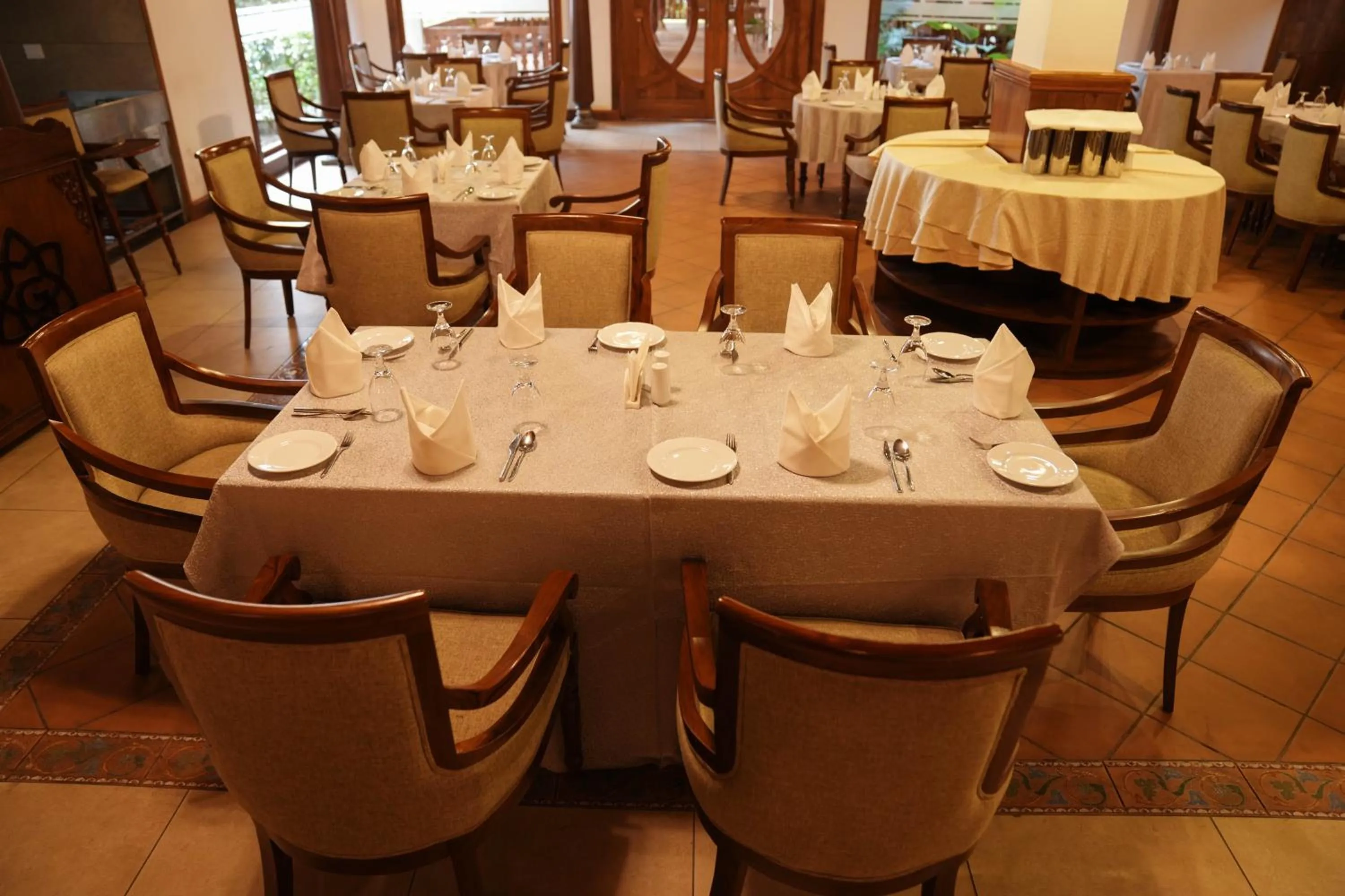 Restaurant/places to eat in Gokulam Grand Resort & Spa, Kumarakom