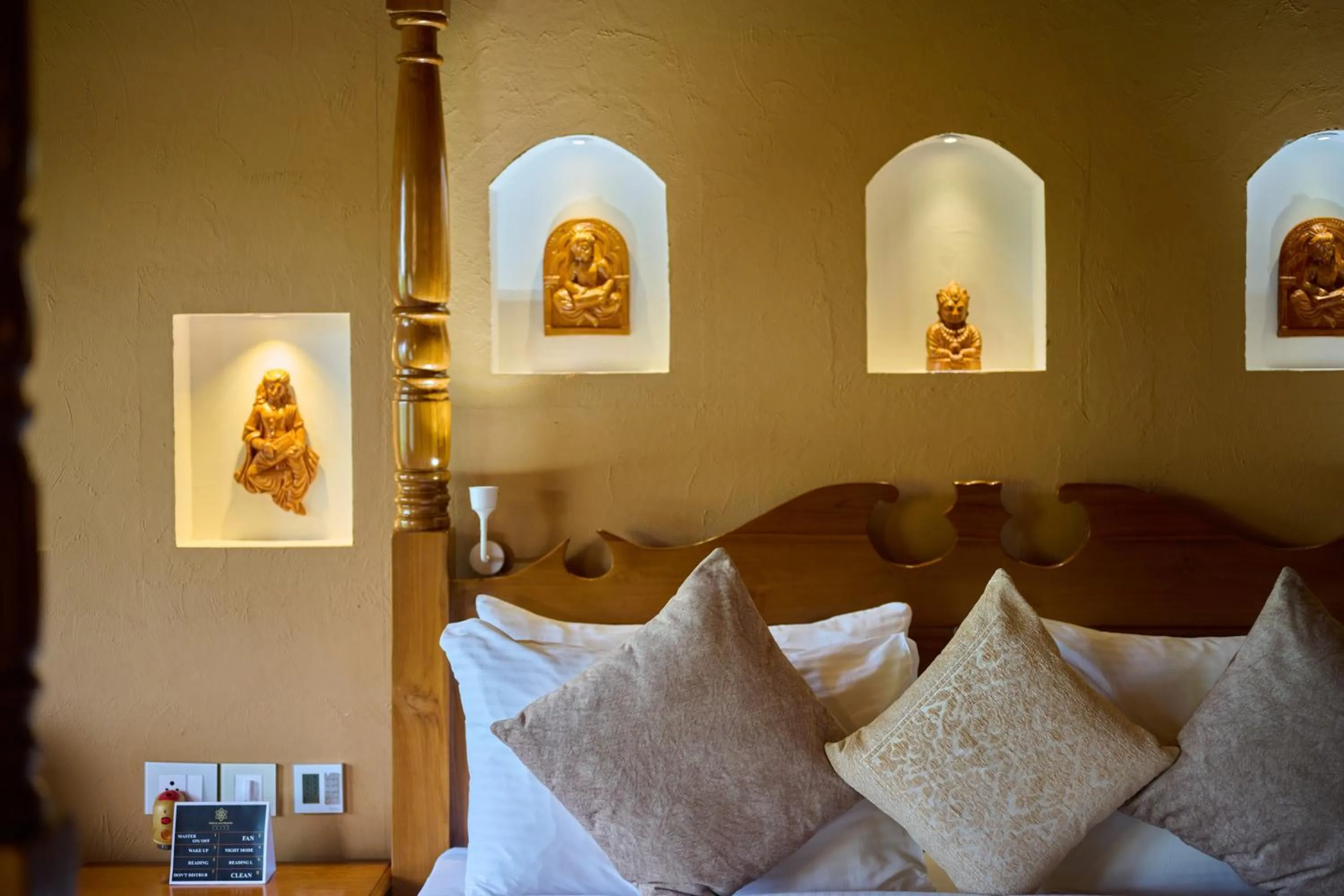 Bed in Gokulam Grand Resort & Spa, Kumarakom