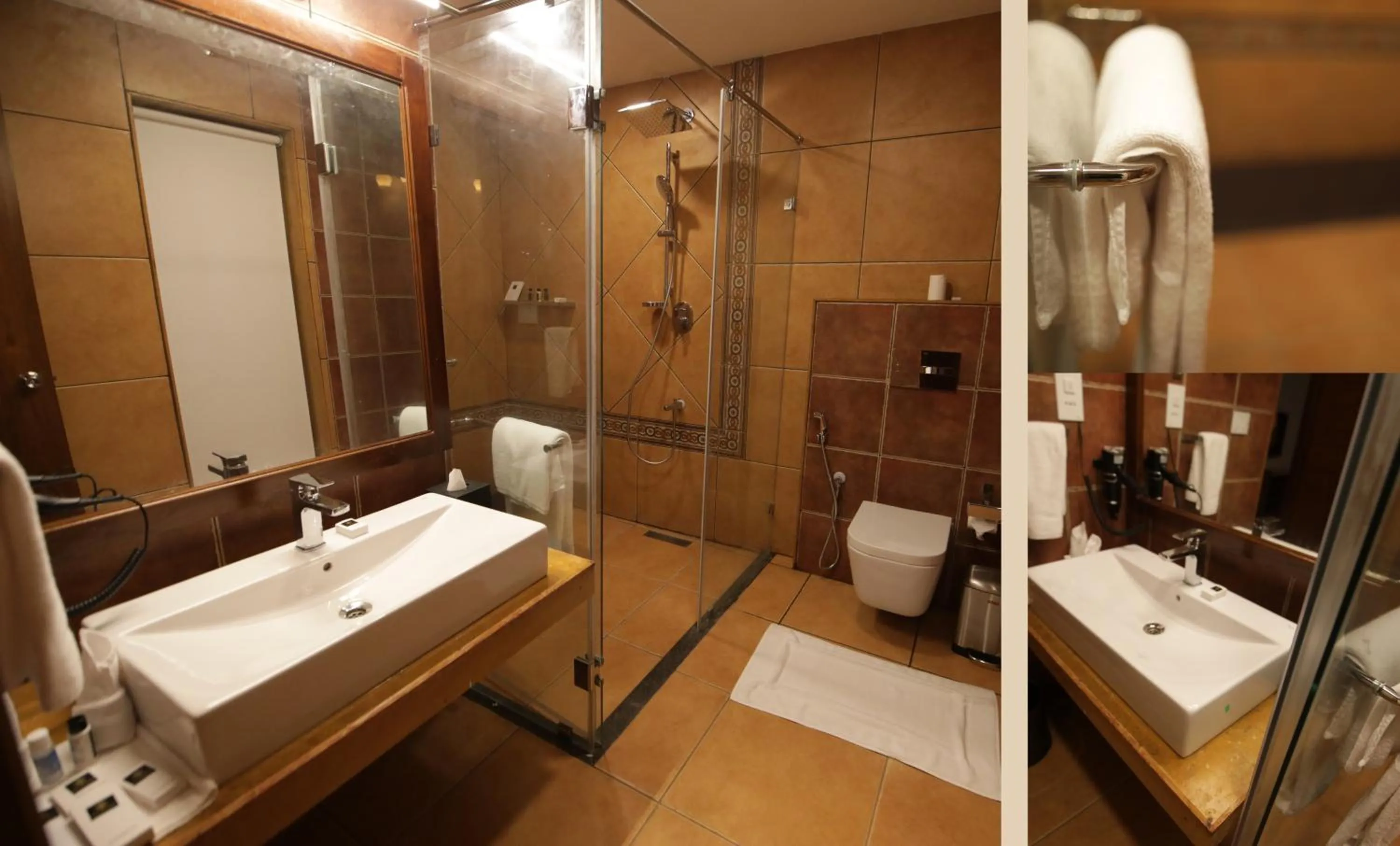 Bathroom in Gokulam Grand Resort & Spa, Kumarakom