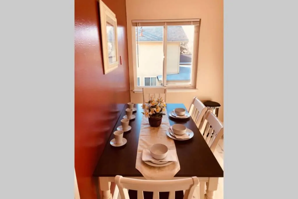 Luxury stay near Santana Row for vacation/business