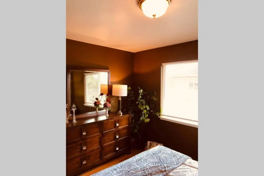 Luxury stay near Santana Row for vacation/business