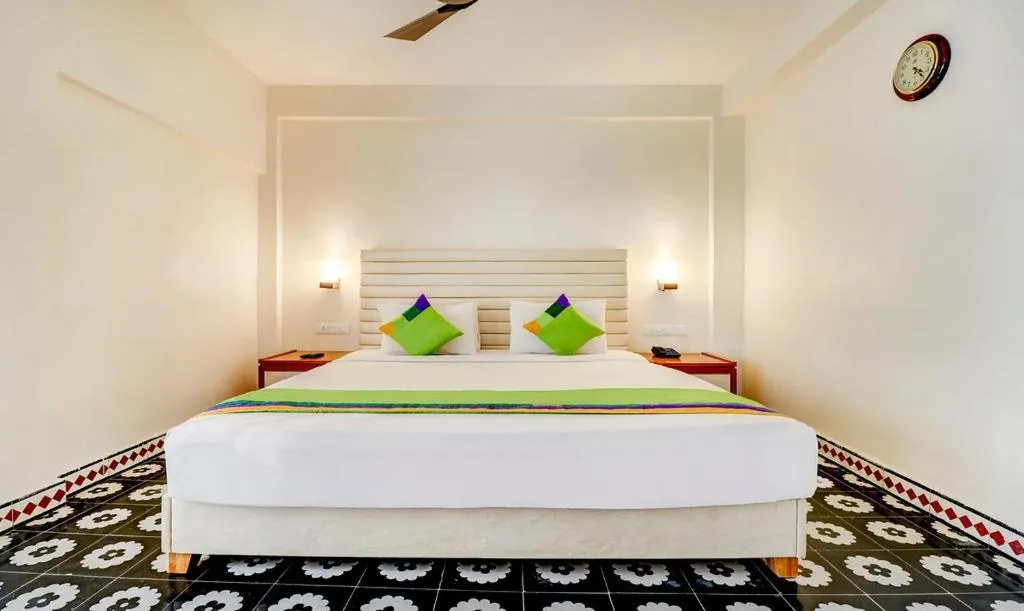 Bed in RR INN Group Of Hotels