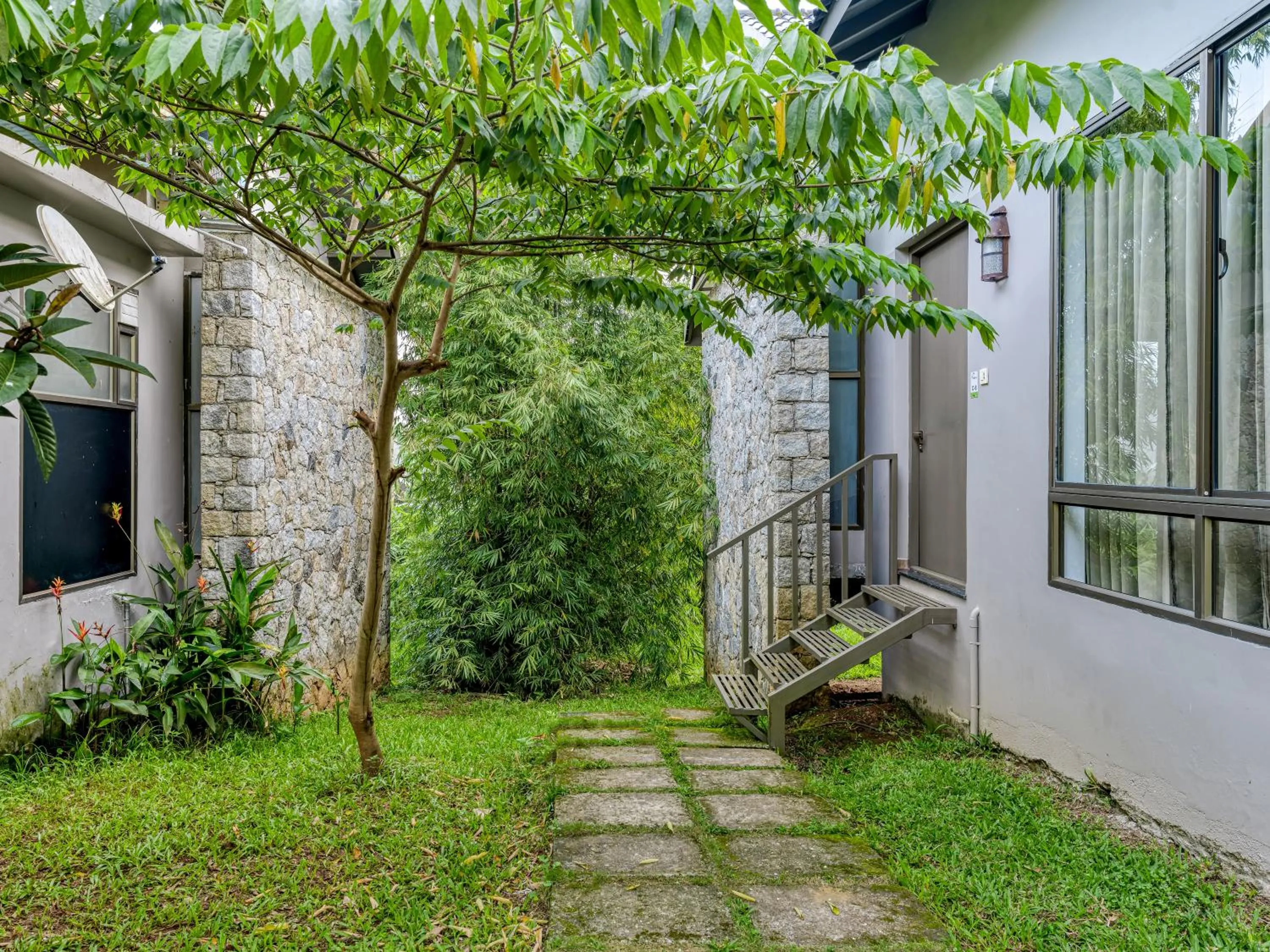 Property building in Coffee Greens Resort