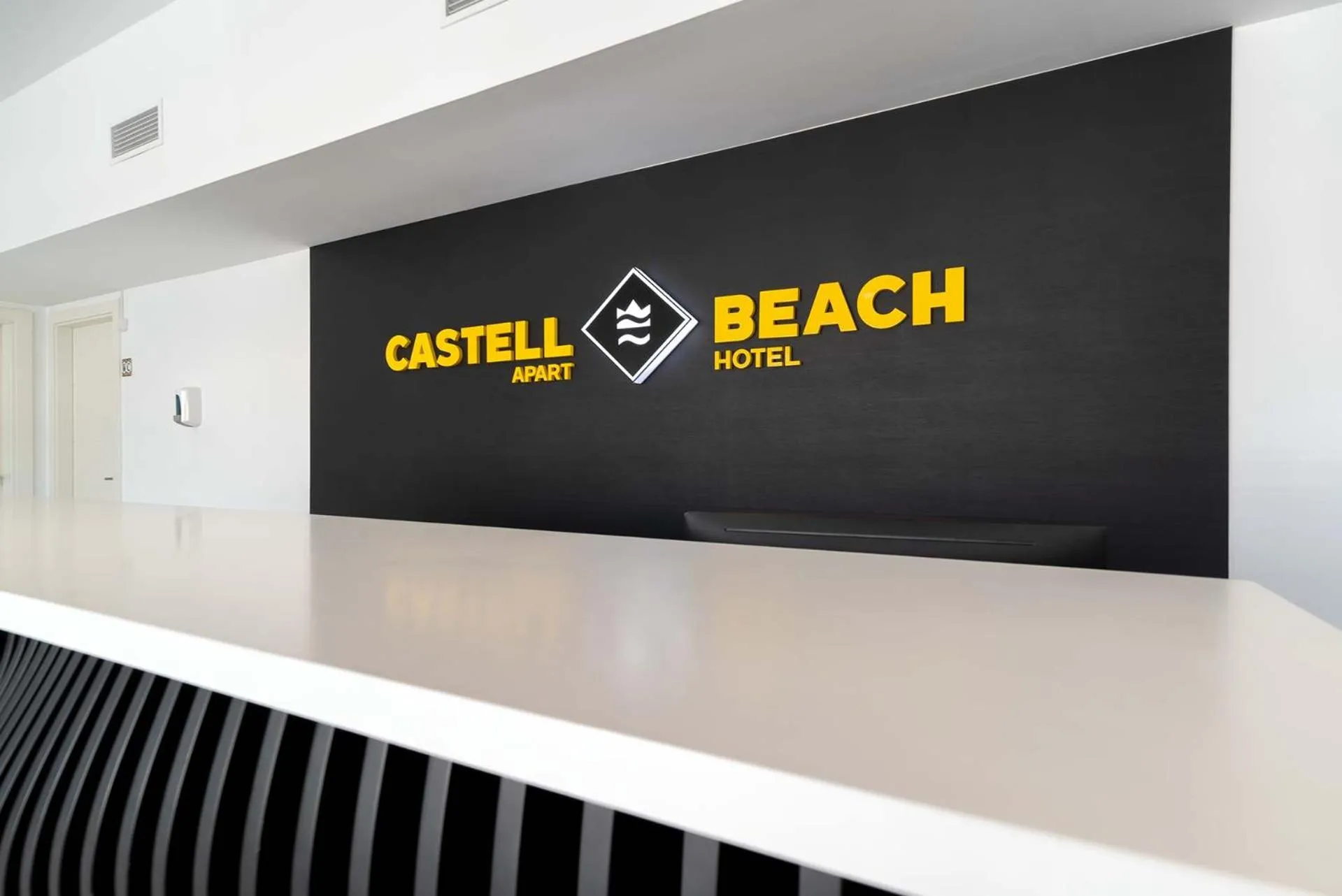 Property building in Castell Beach Aparthotel