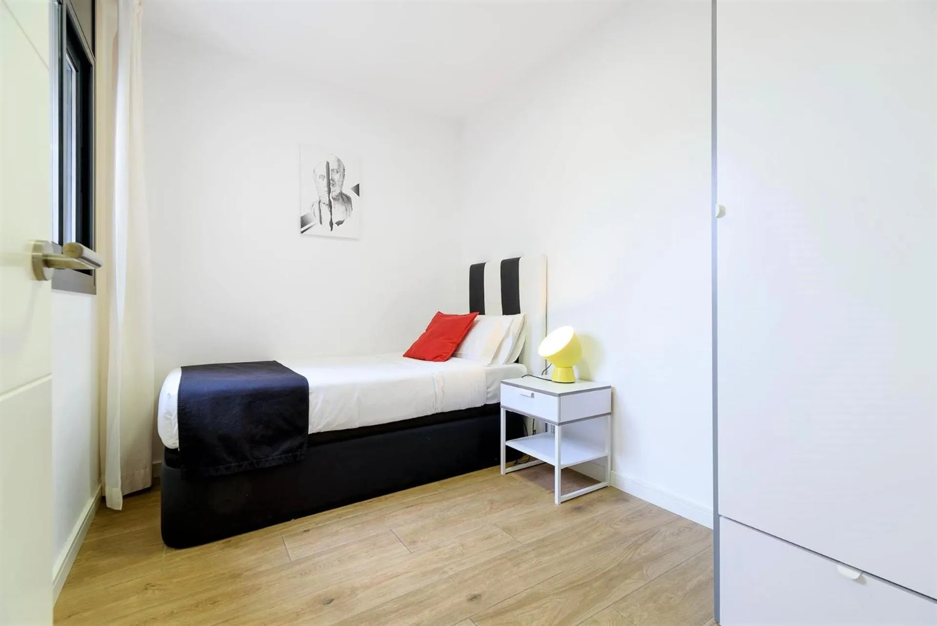 Bedroom, Bed in Castell Beach Aparthotel