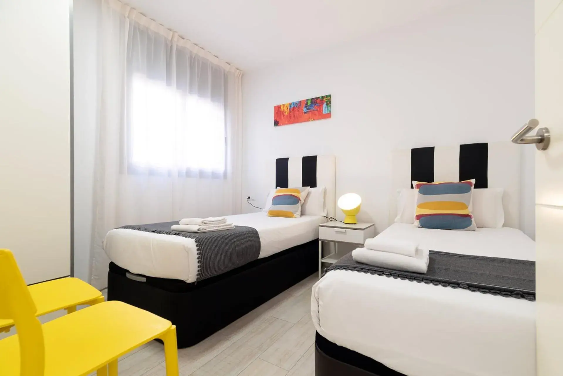 Two-Bedroom Apartment in Castell Beach Aparthotel Two-Bedroom Apartment in Castell Beach Aparthotel
