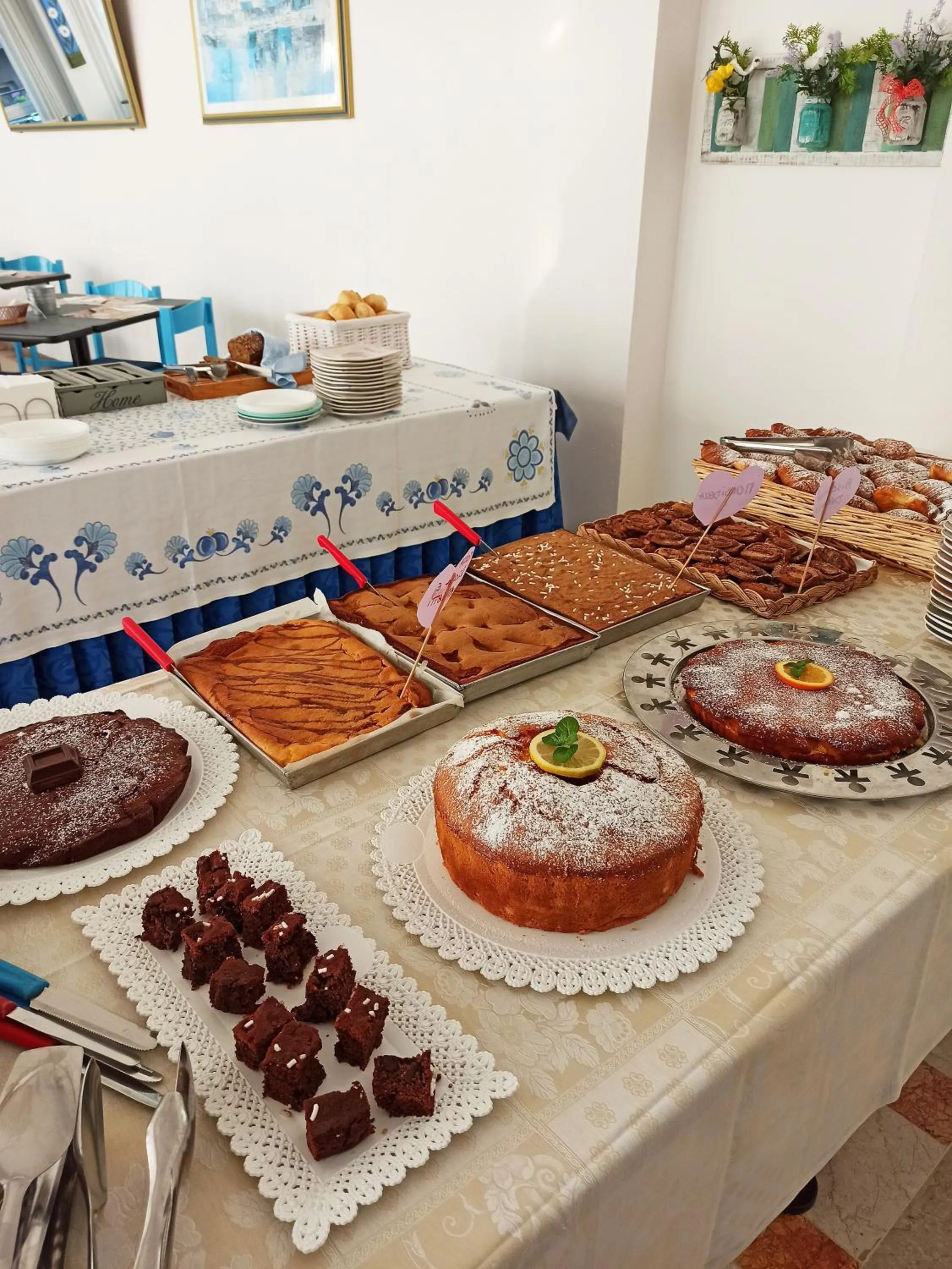 Continental breakfast in Arix Hotel