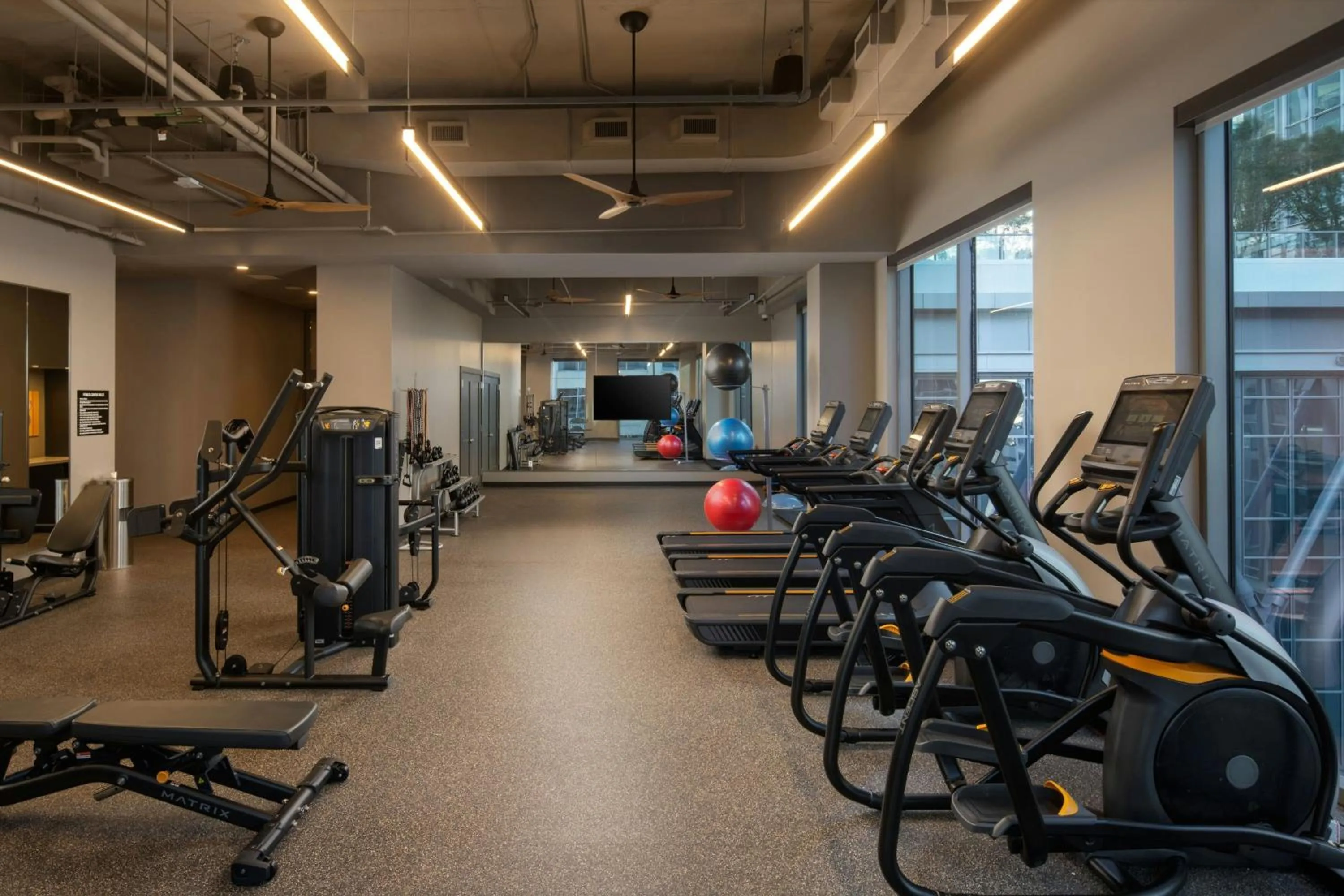 Fitness centre/facilities in Epicurean Atlanta, Autograph Collection