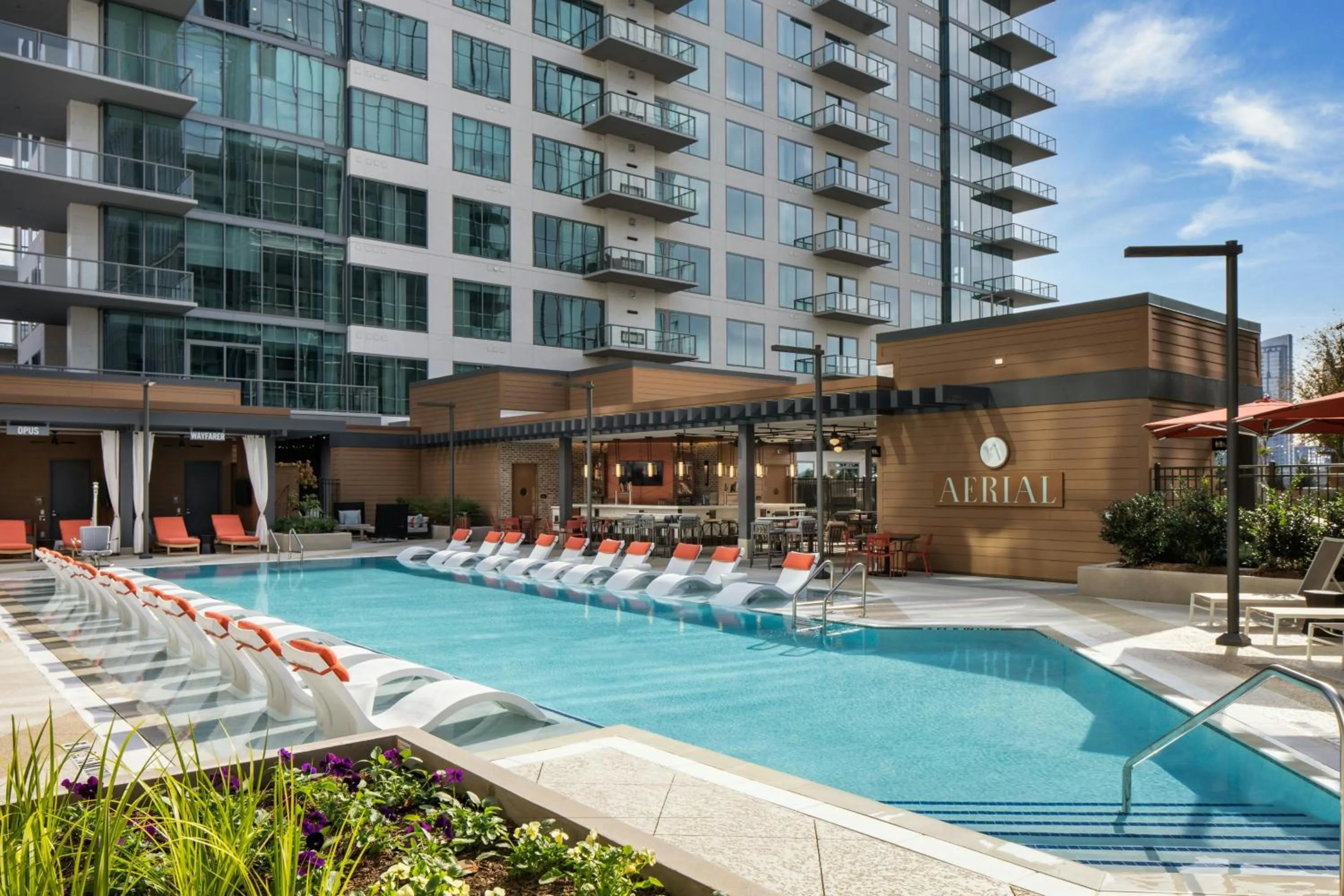 Swimming pool in Epicurean Atlanta, Autograph Collection