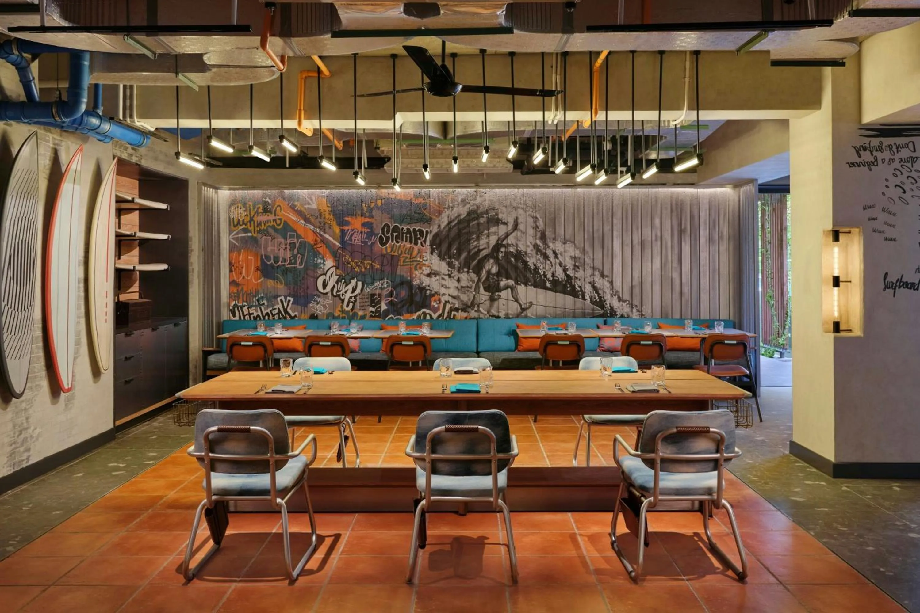 Restaurant/places to eat in Aloft Bali Kuta at Beachwalk