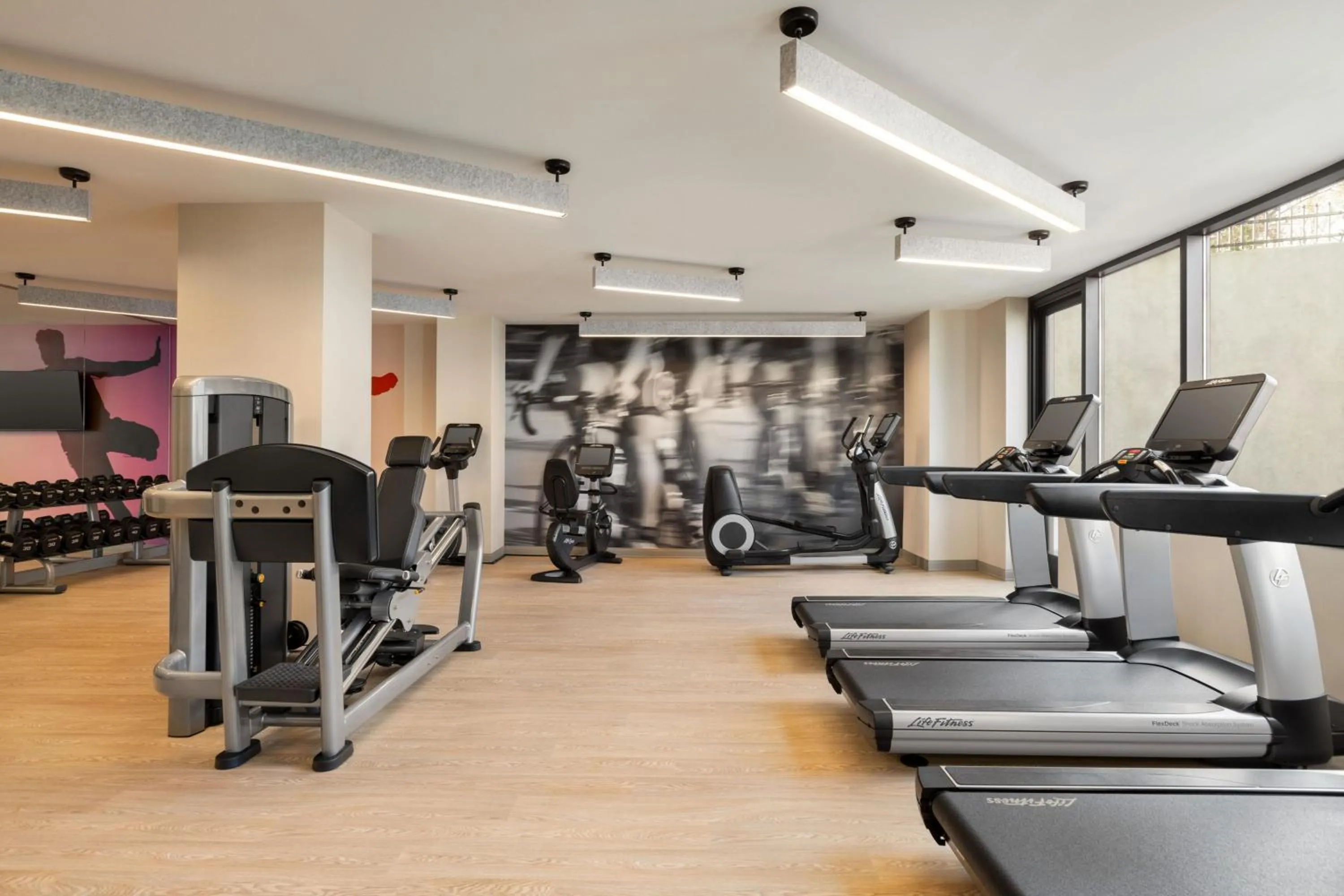 Fitness centre/facilities in Marriott New York JFK Airport