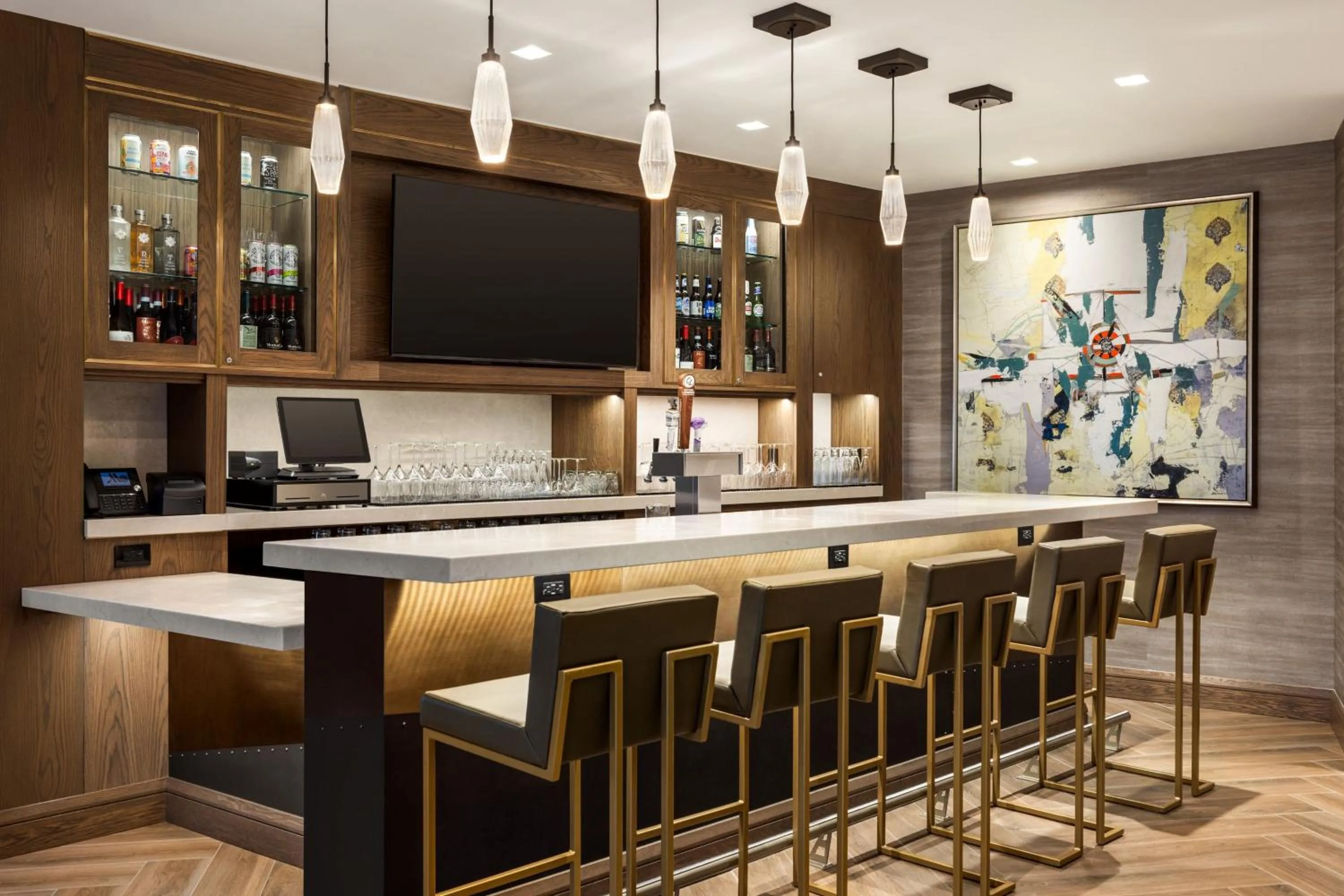 Lounge or bar in Marriott New York JFK Airport