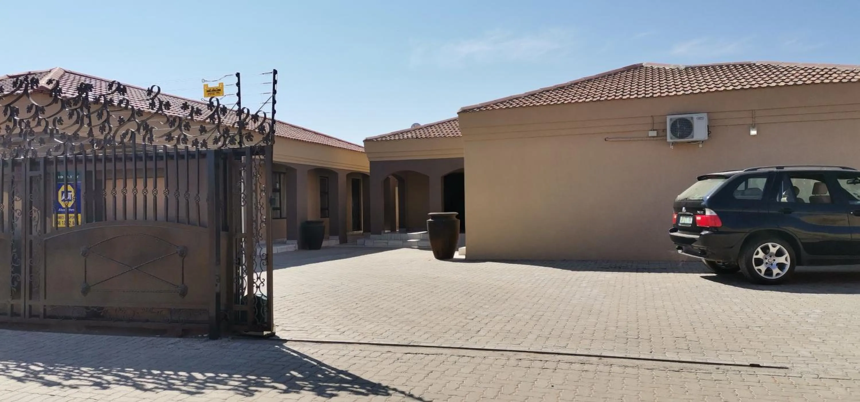 Property building in Kimberley Boutique Guest Lodge