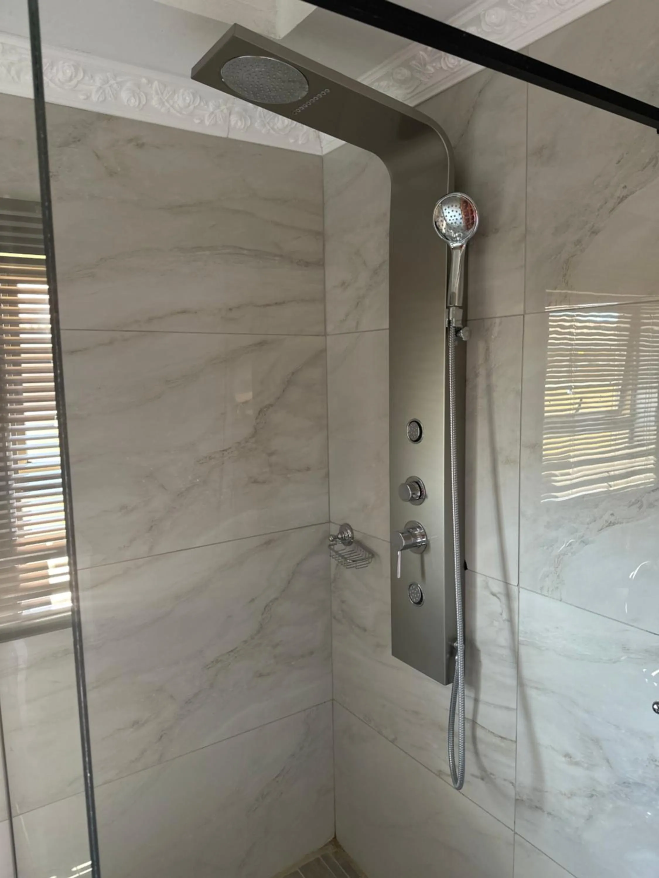 Shower in Kimberley Boutique Guest Lodge