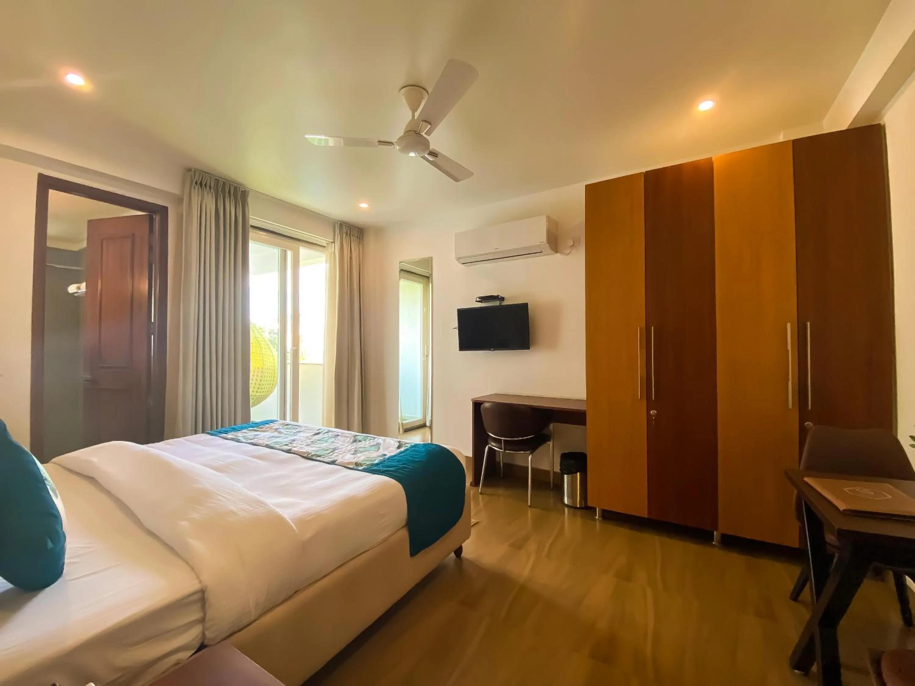 Bedroom, Bed in Sky Suites Huda City Center