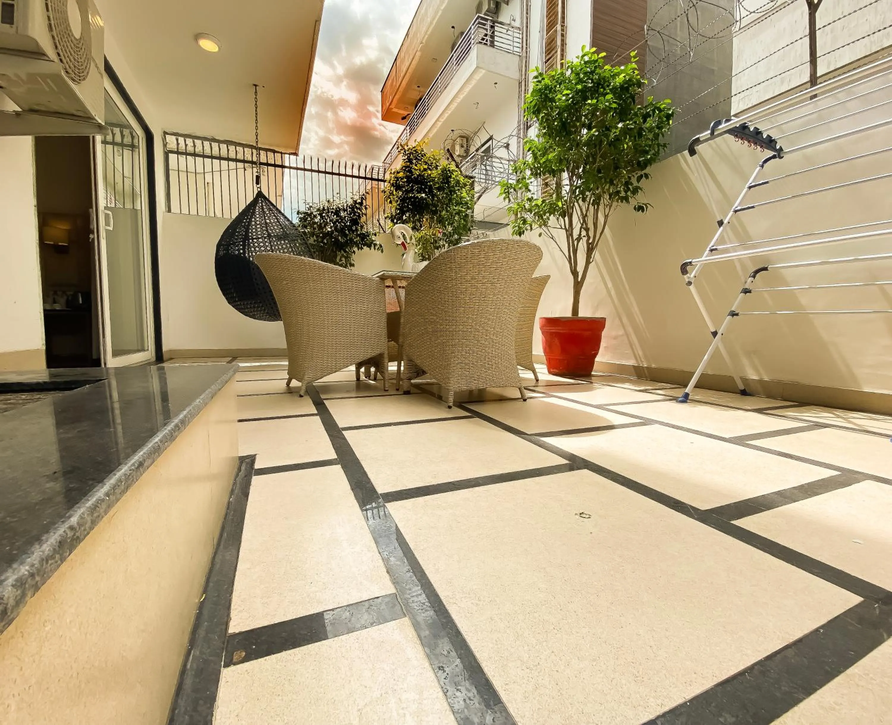 Seating area in Sky Suites Huda City Center