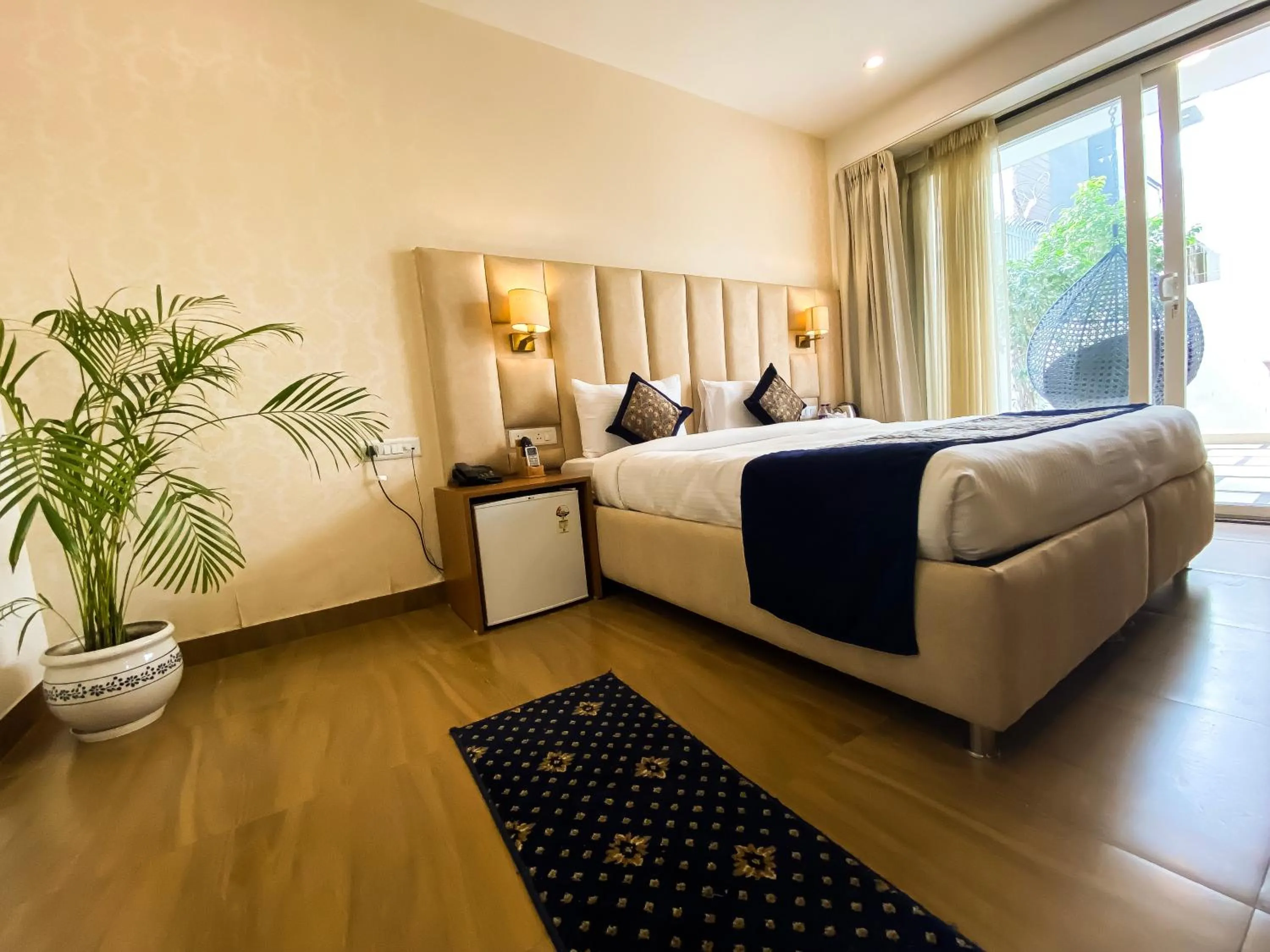 Bed in Sky Suites Huda City Center