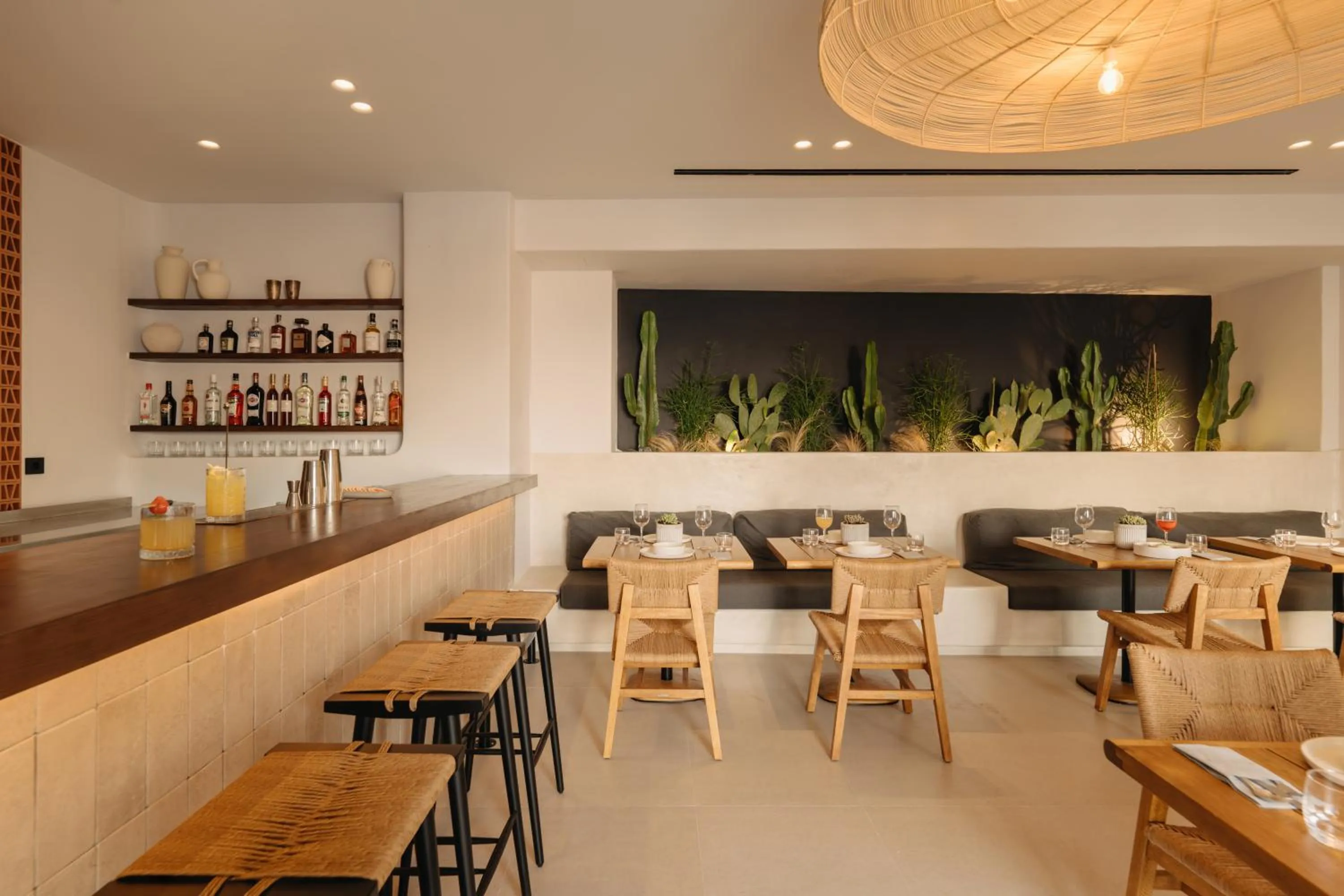 Restaurant/places to eat in Bard De Sol