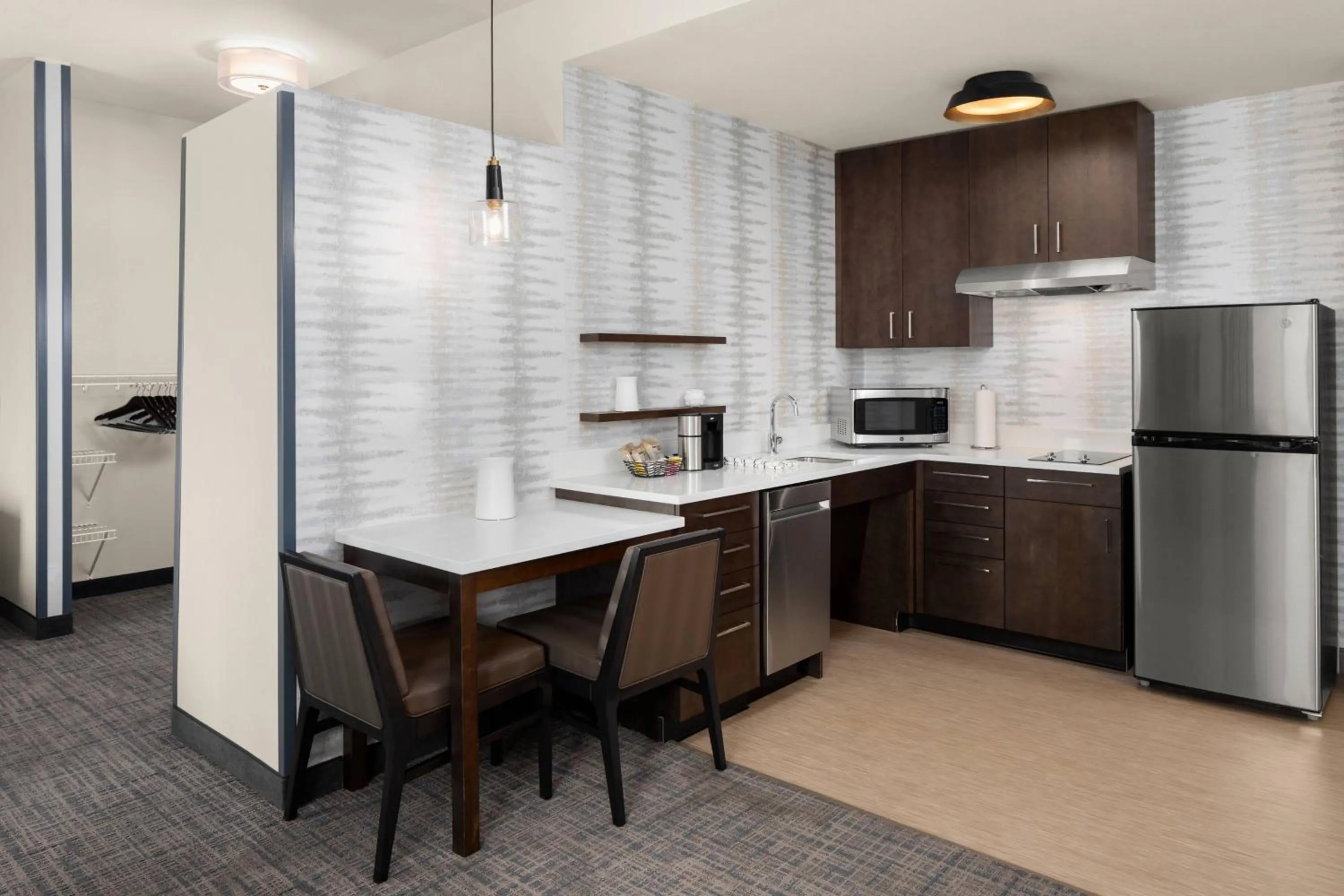 Kitchen or kitchenette in Residence Inn by Marriott East Peoria