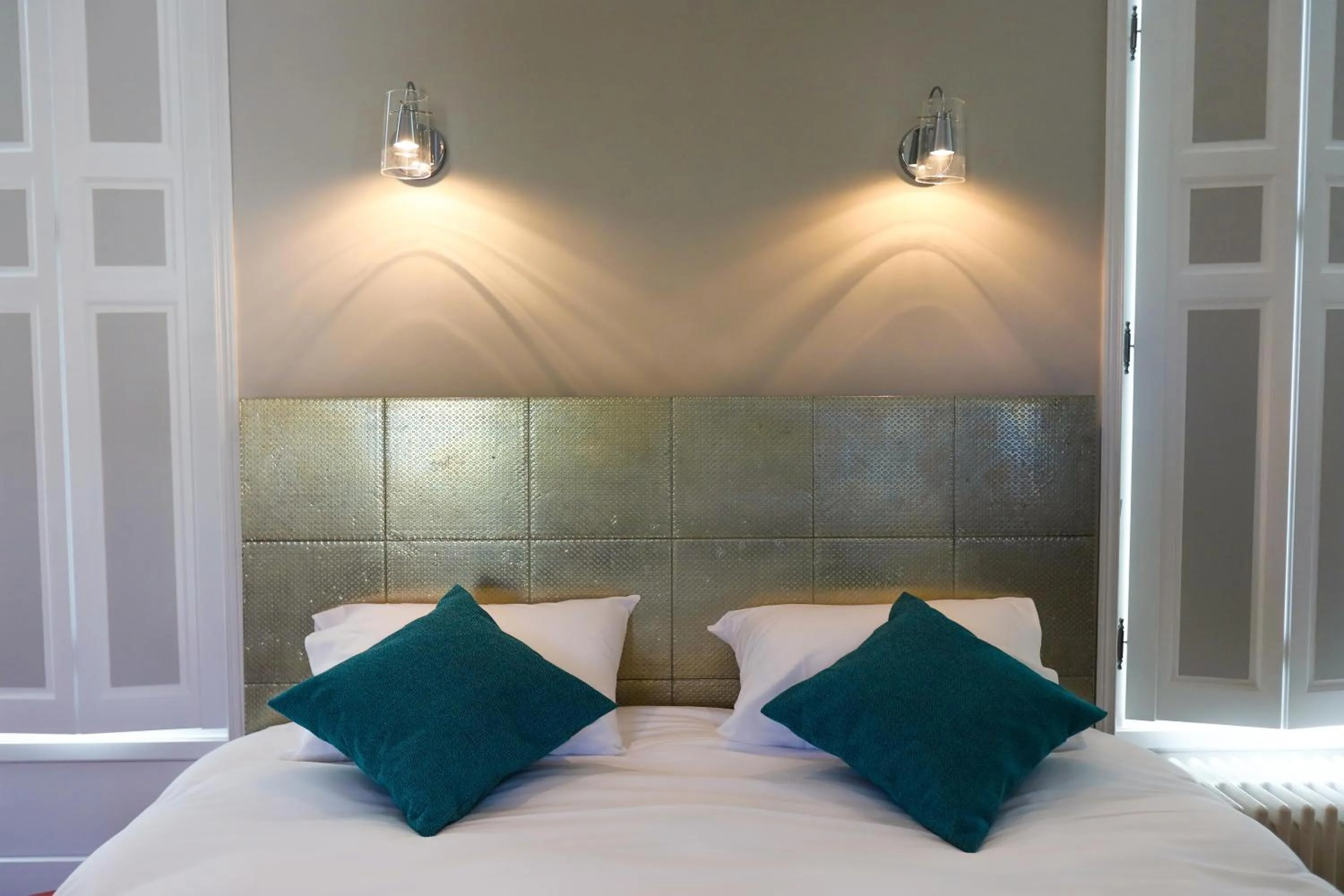 Bed in DEMEURE DES CORDELIERS avec parking privé