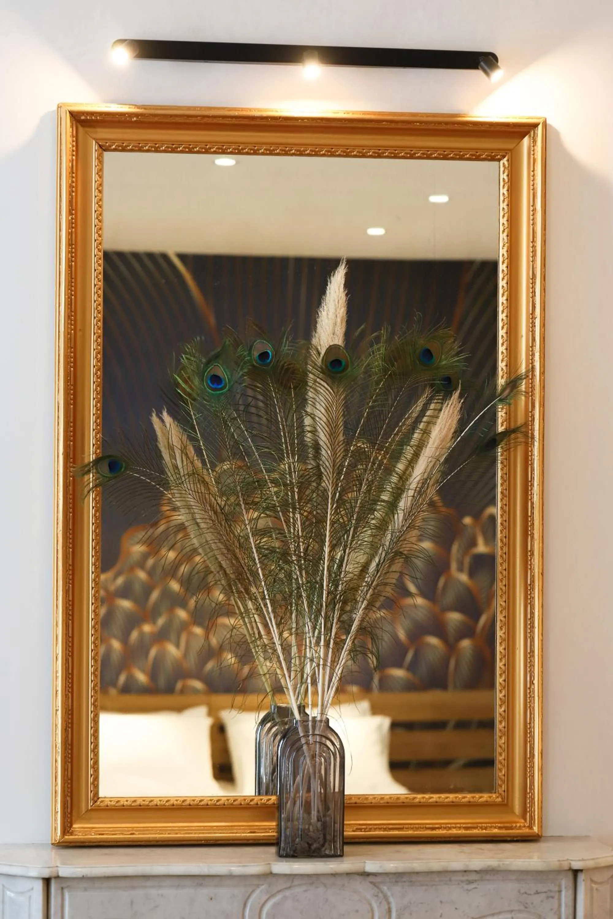 Bedroom in DEMEURE DES CORDELIERS avec parking privé