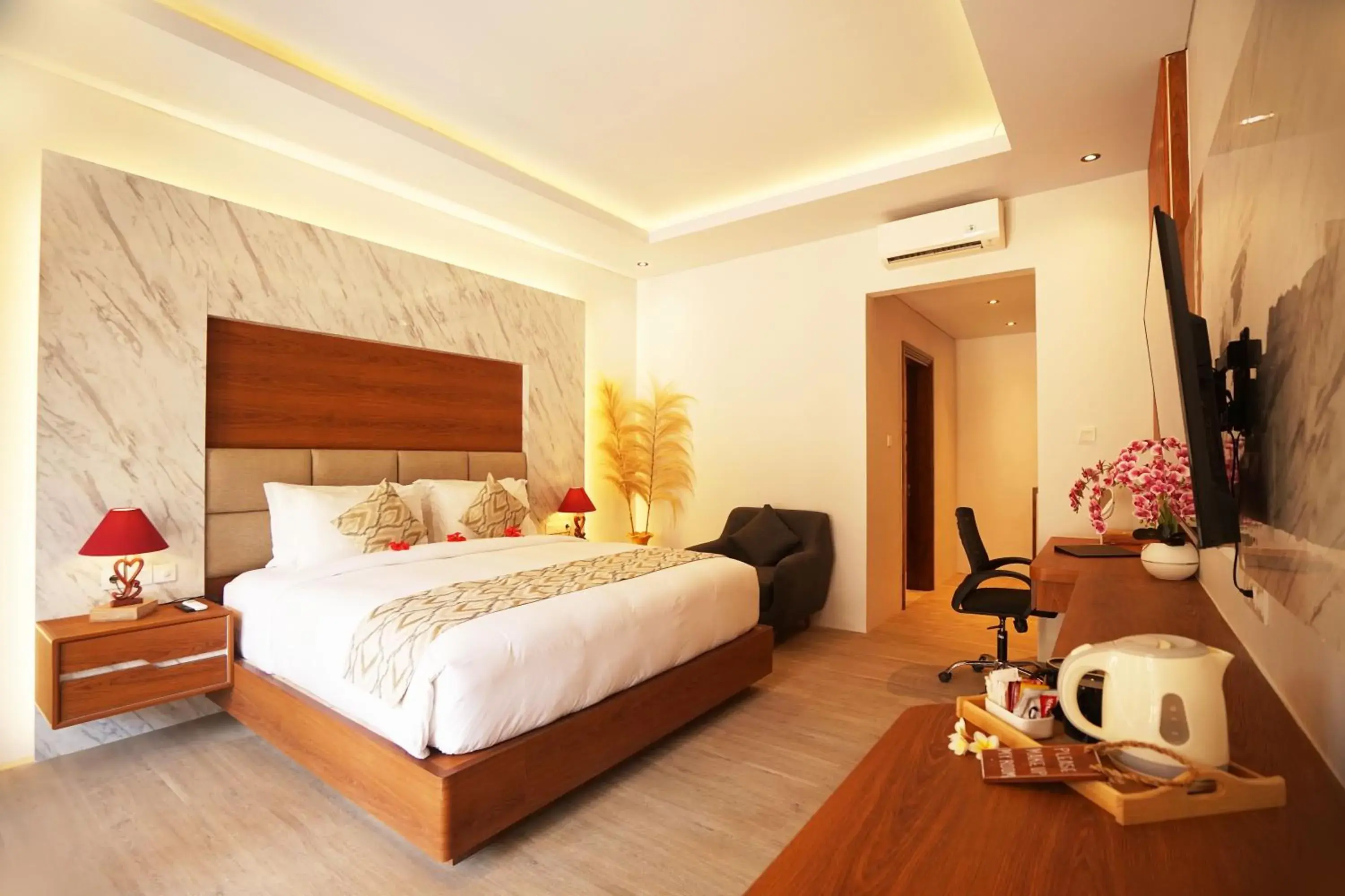 Deluxe Double Room in The Grand Villandra Resort Lovina Deluxe Double Room in The Grand Villandra Resort Lovina