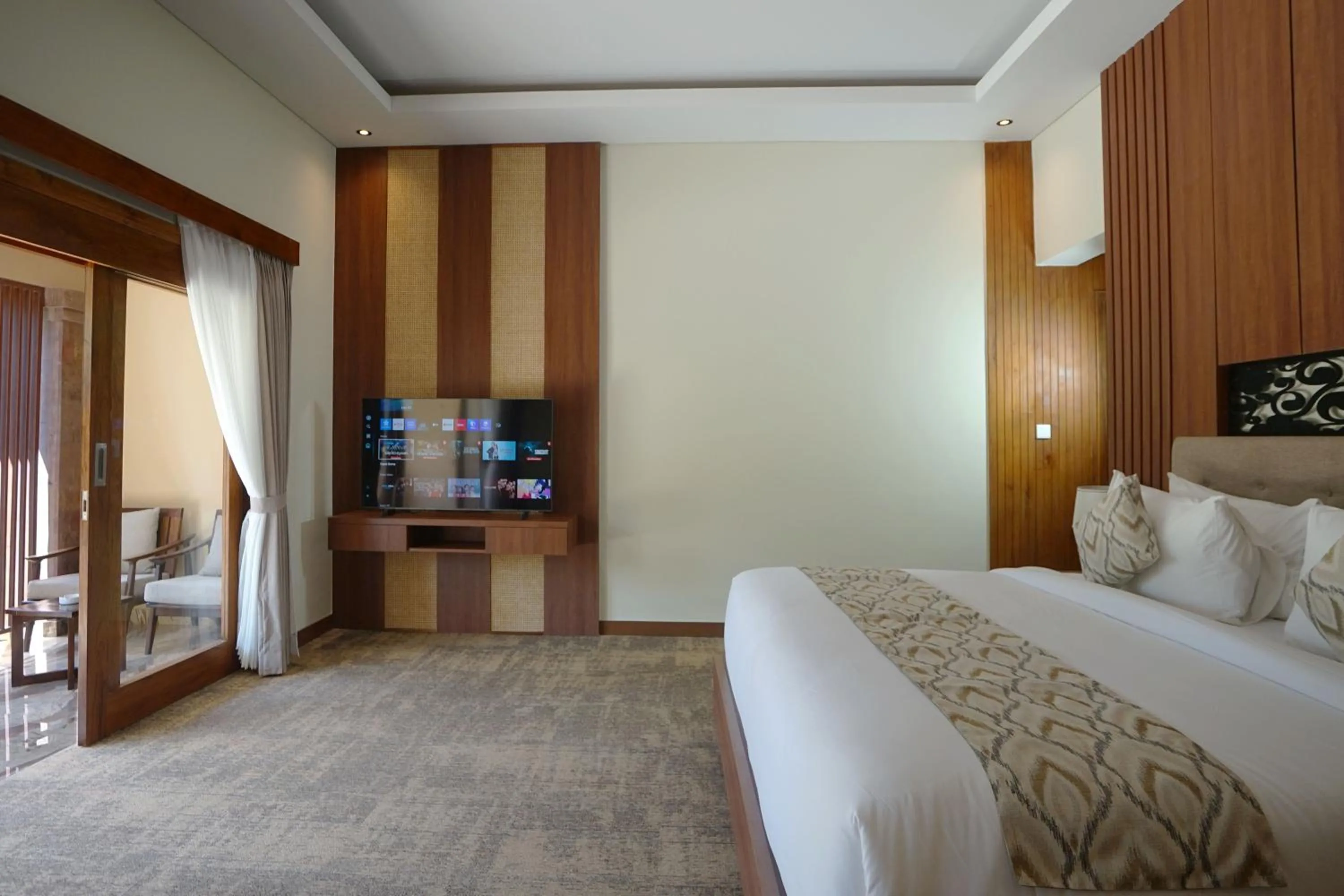 TV and multimedia, Bed in The Grand Villandra Resort Lovina