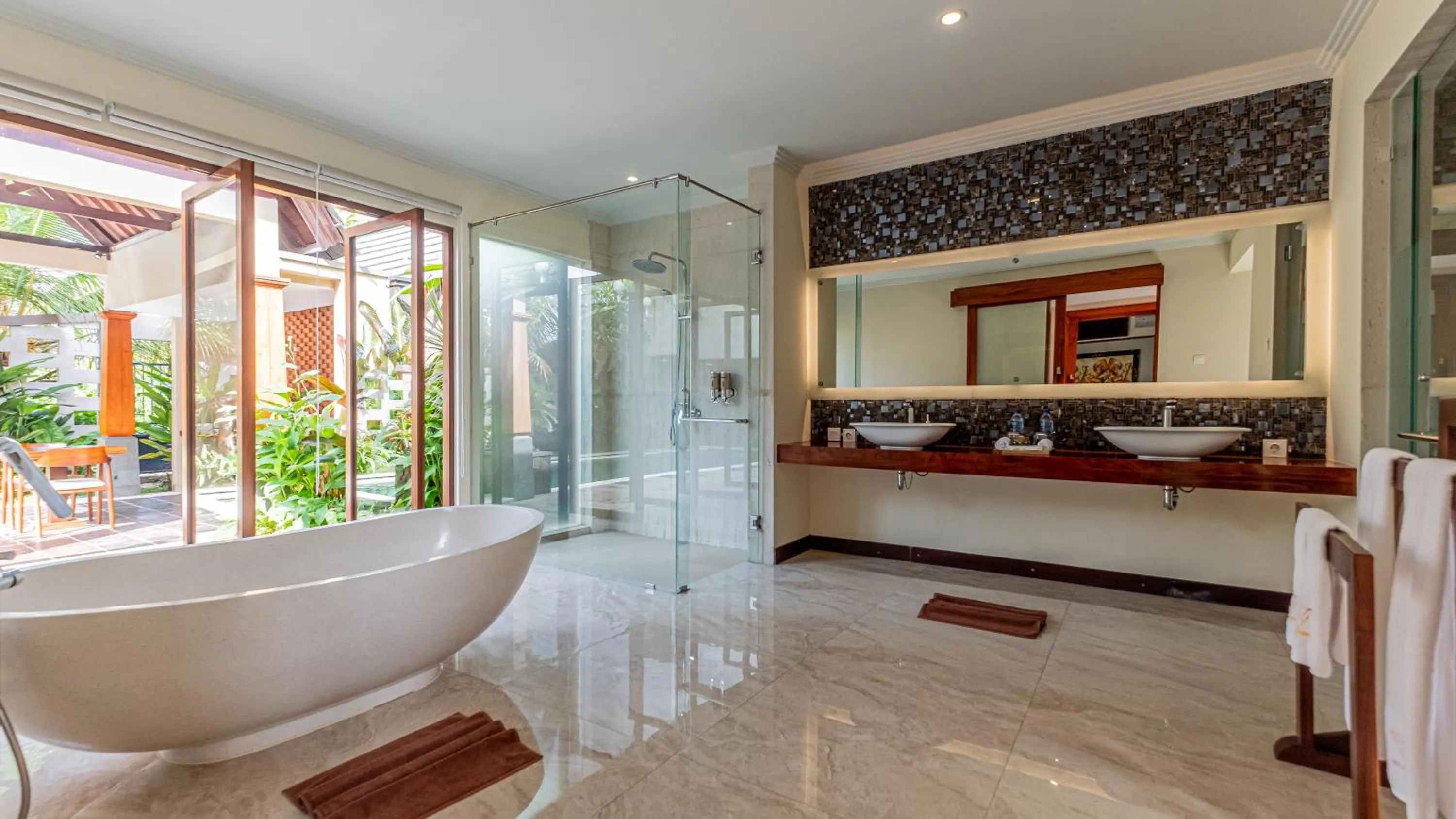 Bathroom in The Grand Villandra Resort Lovina