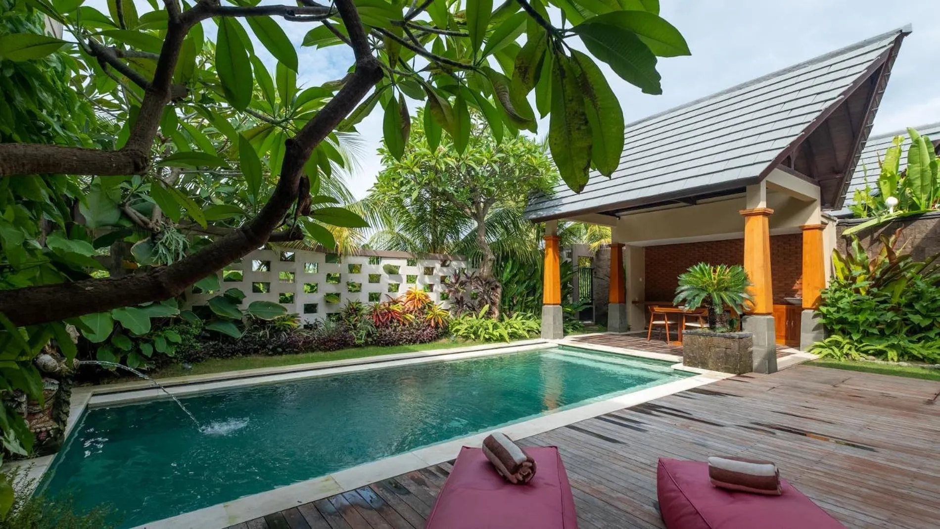 Swimming pool in The Grand Villandra Resort Lovina