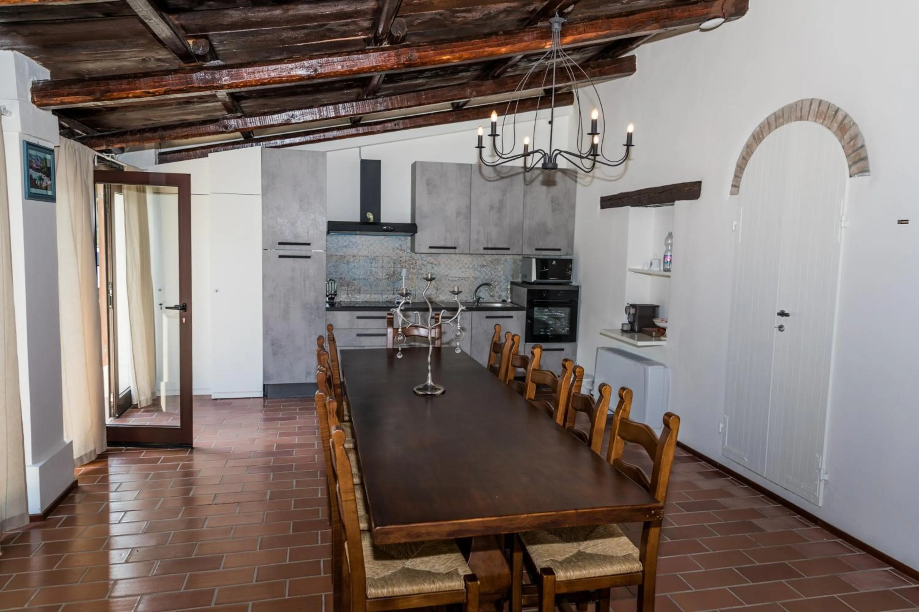 Communal kitchen in Villa Ca' Viola Rimini