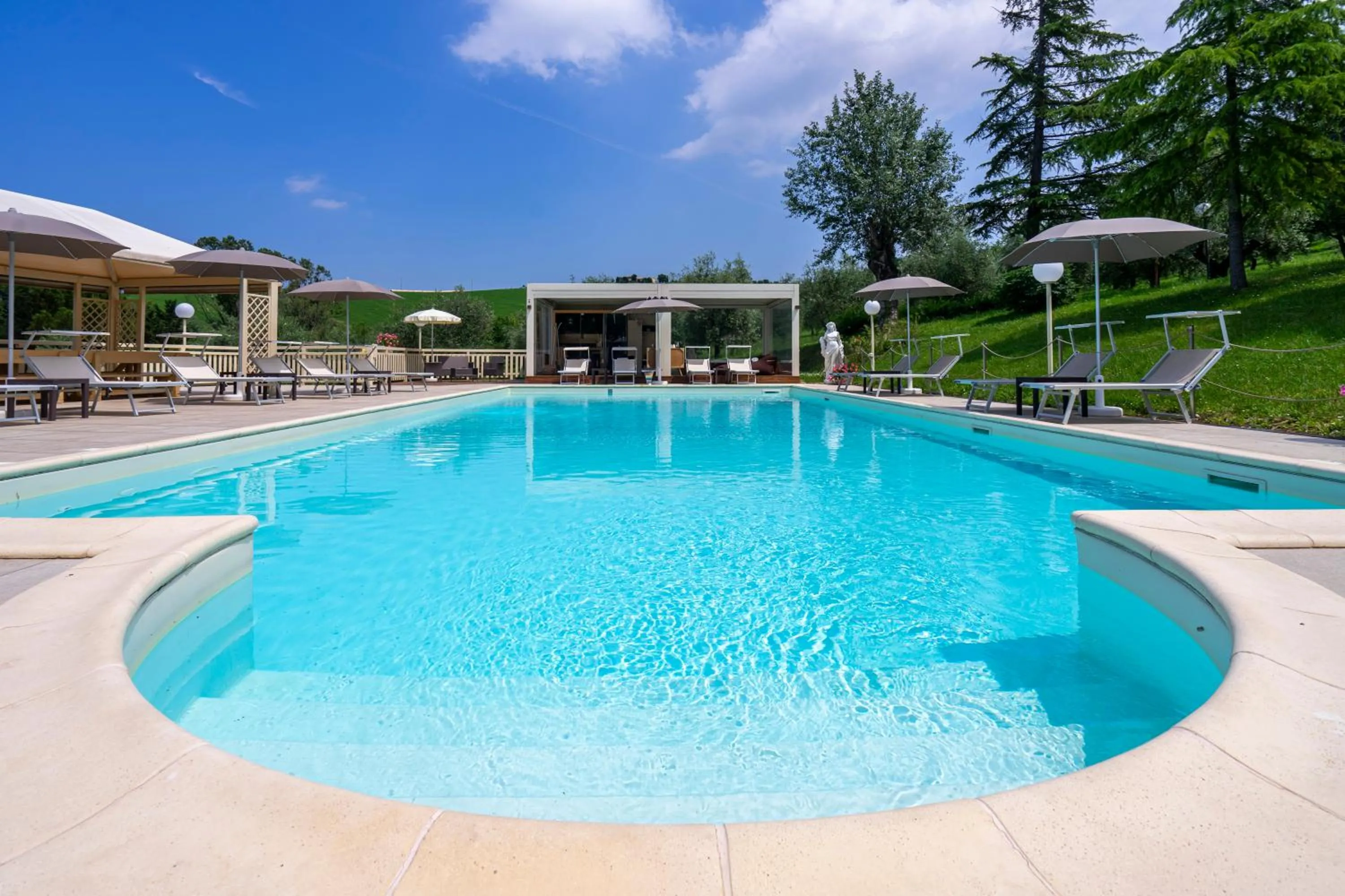Swimming pool in Villa Ca' Viola Rimini