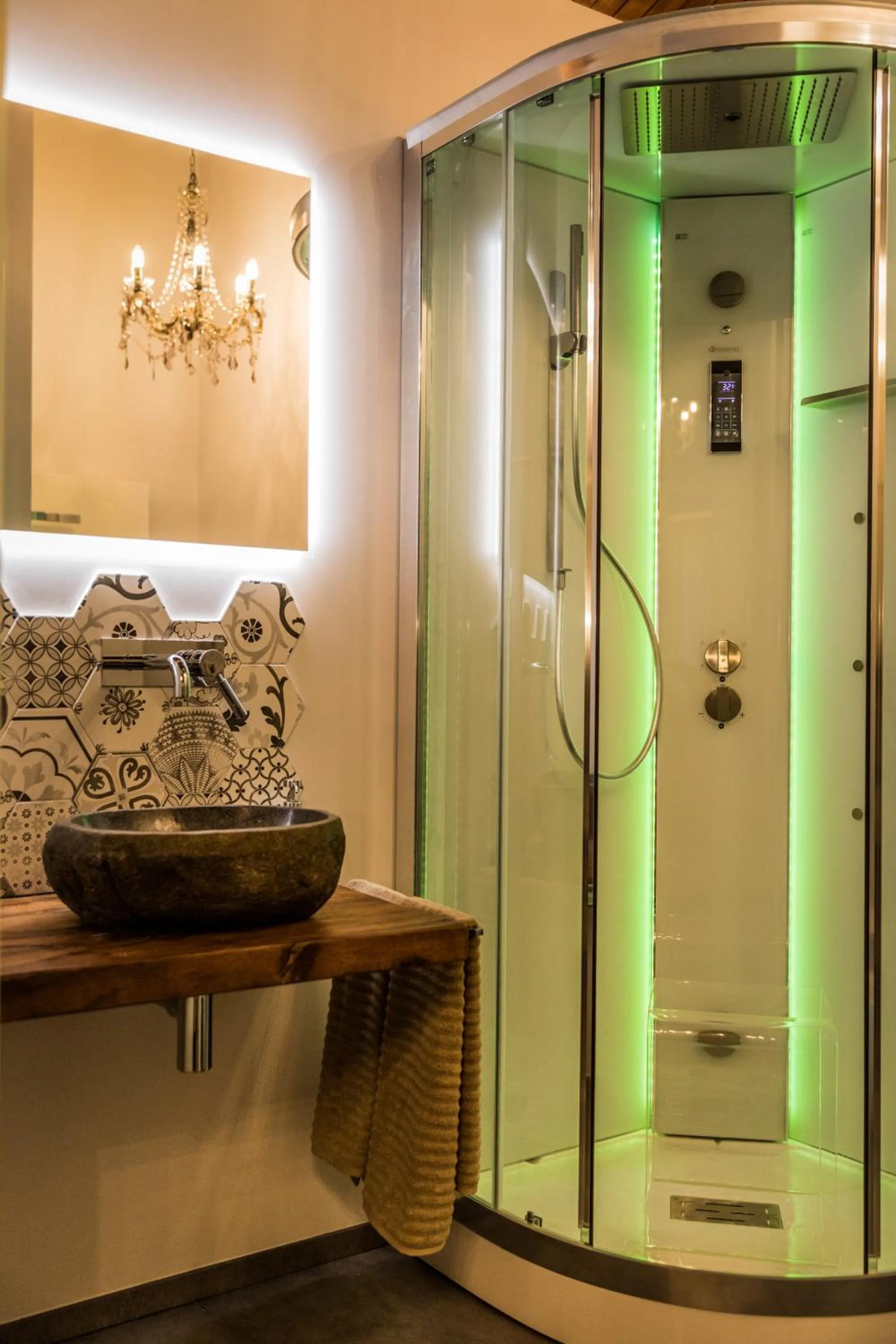 Shower in Villa Ca' Viola Rimini