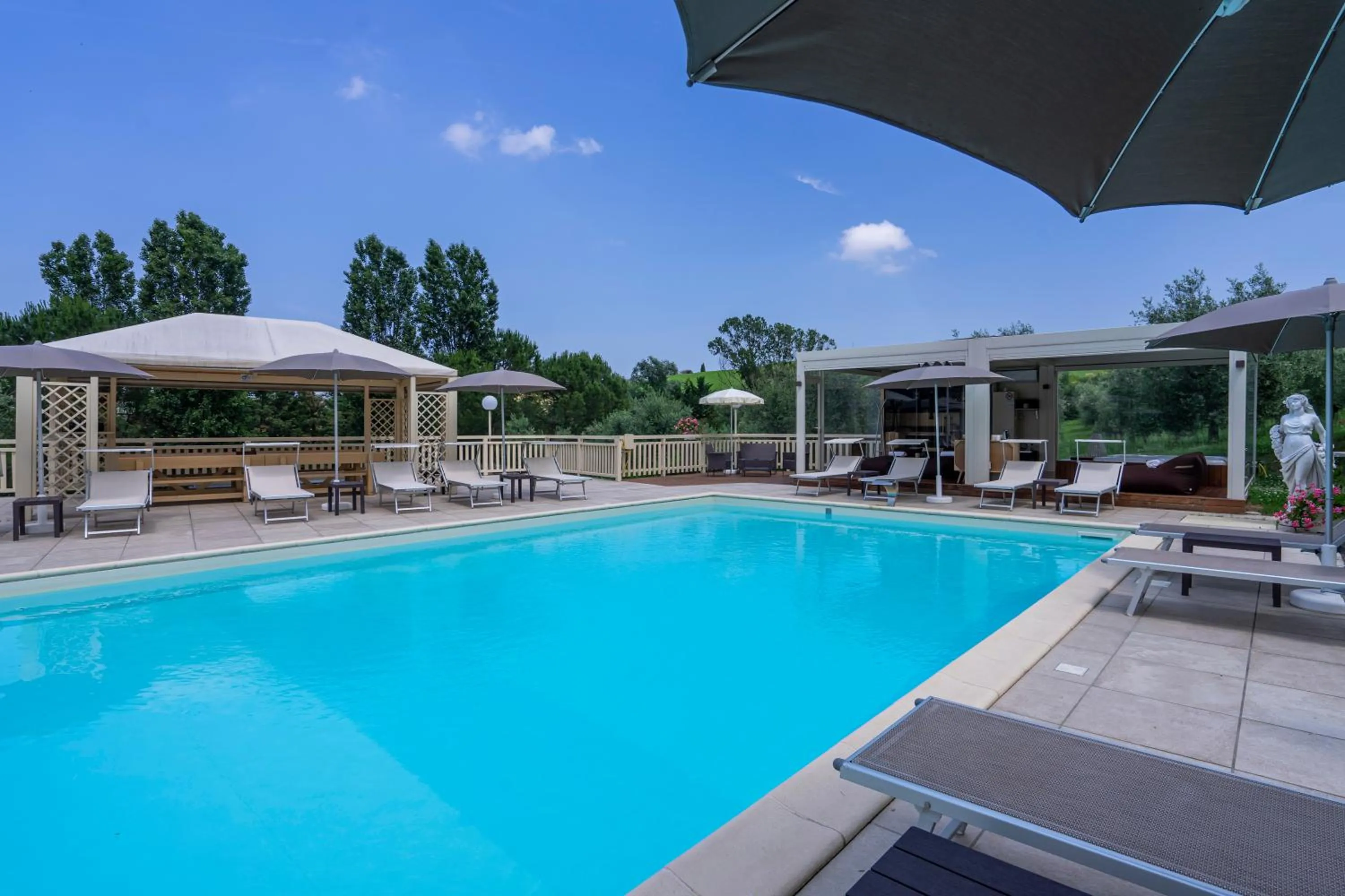 Swimming pool in Villa Ca' Viola Rimini